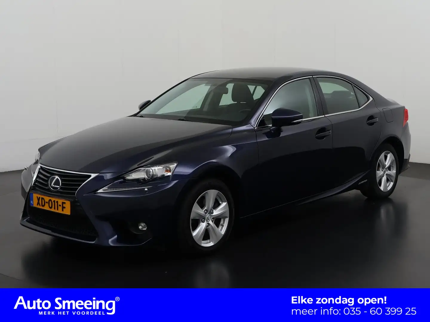 Lexus IS 300 300h | Trekhaak | Camera | Zondag Open! Blauw - 1