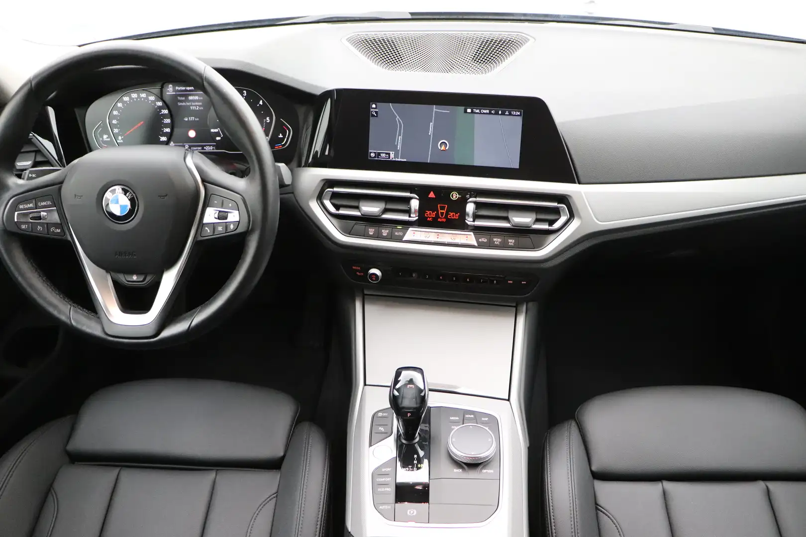 BMW 320 320dA MHEV Business LEDER/CUIR LED GPS PDC Carpl Grau - 2