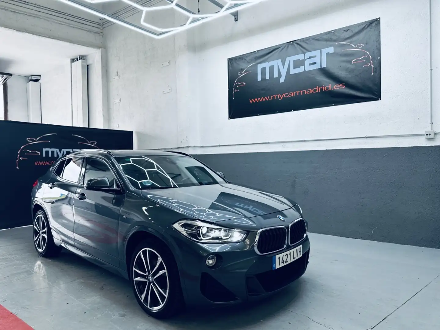 BMW X2 sDrive 18dA M Sport Gris - 1