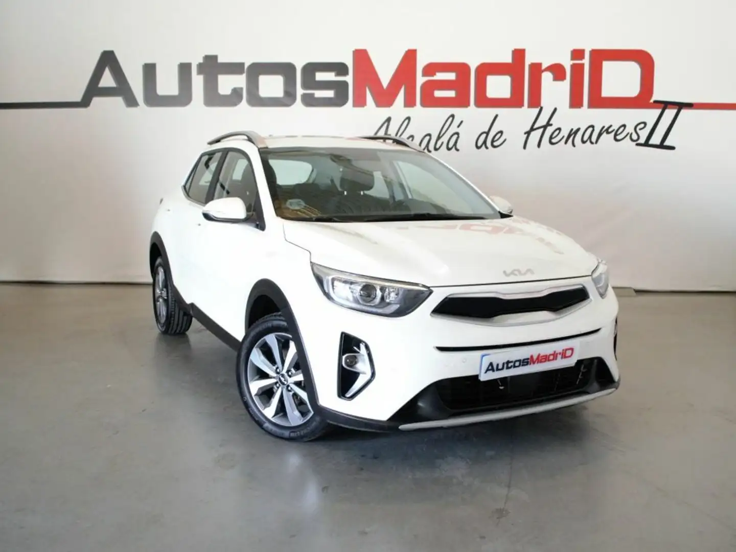 Kia Stonic 1.0 T-GDi 74kW (100CV) MHEV MT Concept Blanc - 1