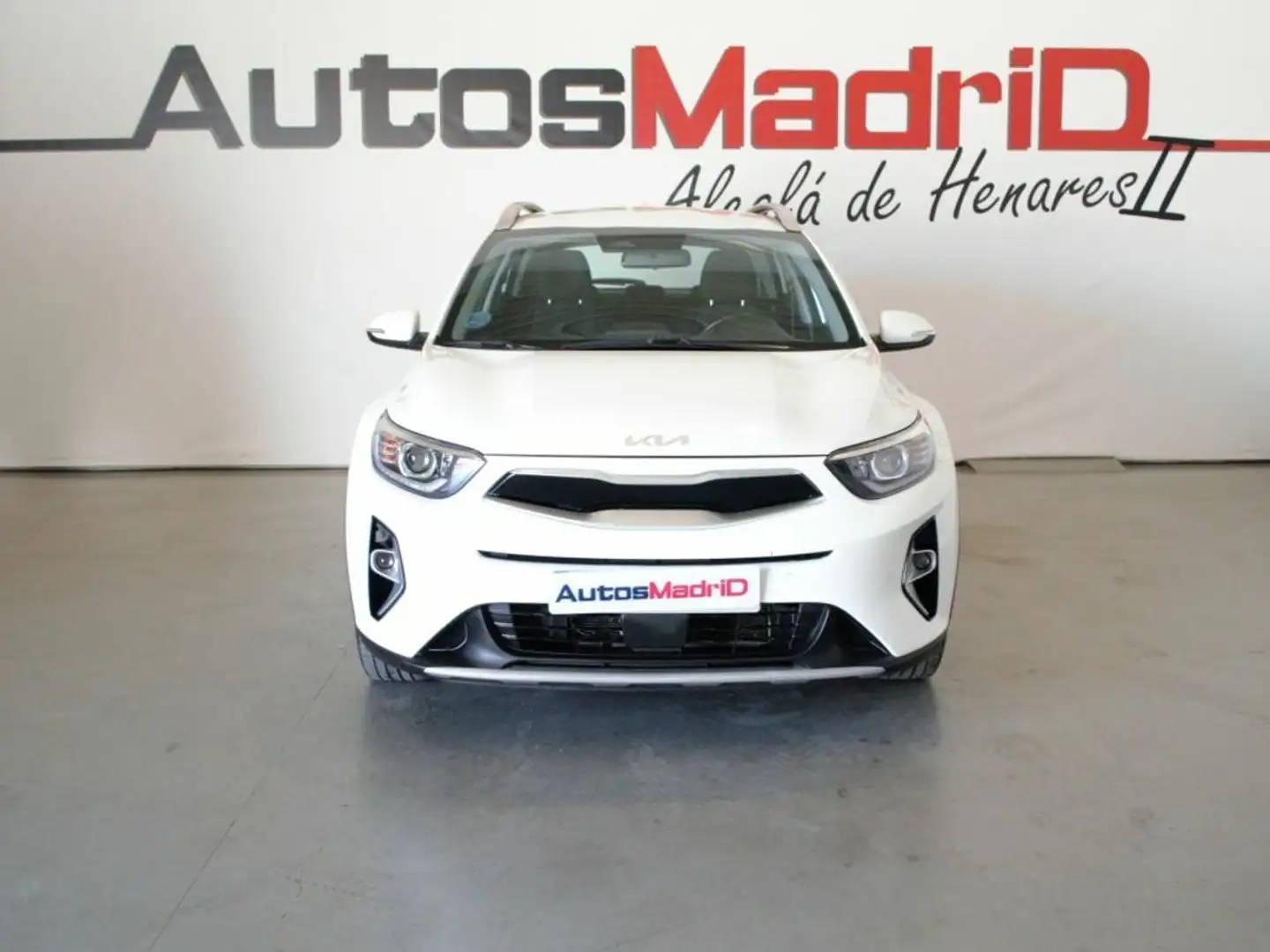 Kia Stonic 1.0 T-GDi 74kW (100CV) MHEV MT Concept Blanc - 2