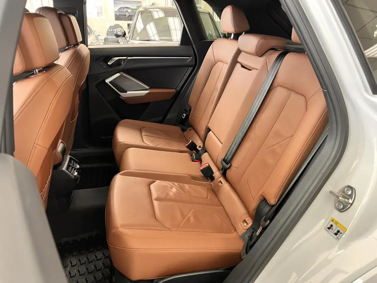 Audi Q3 снимка Audi Q3