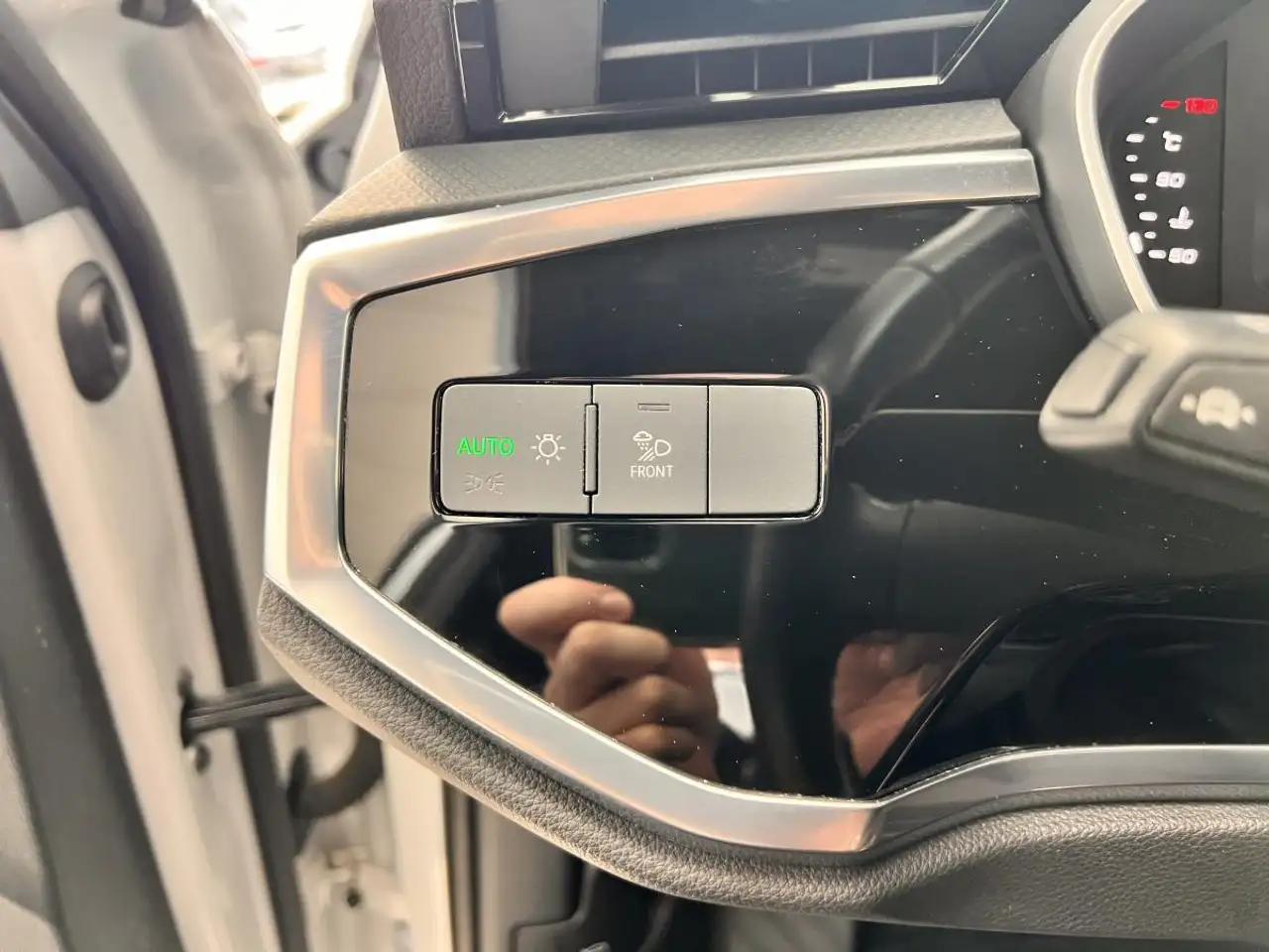 Audi Q3 снимка Audi Q3