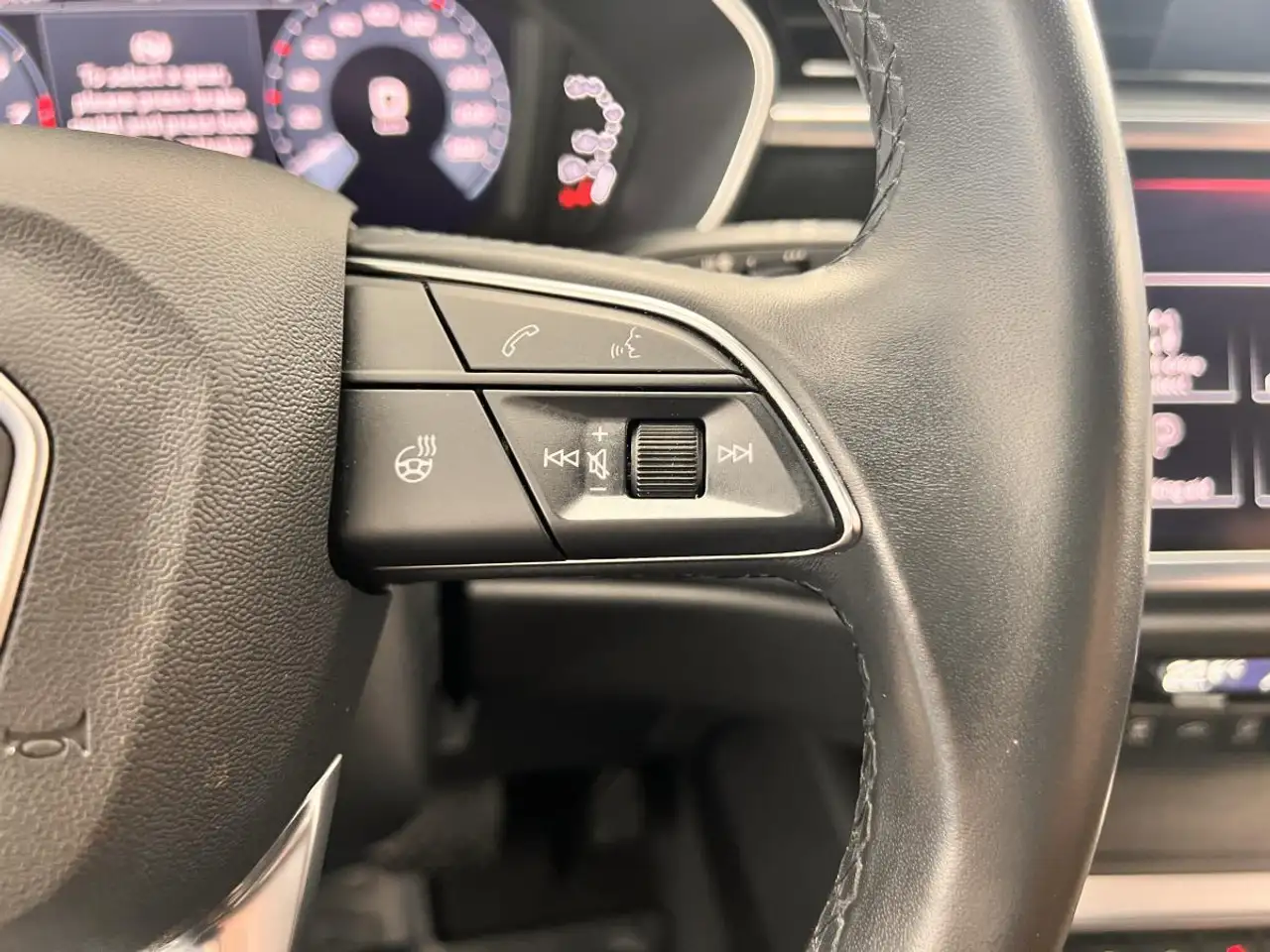Audi Q3 снимка Audi Q3