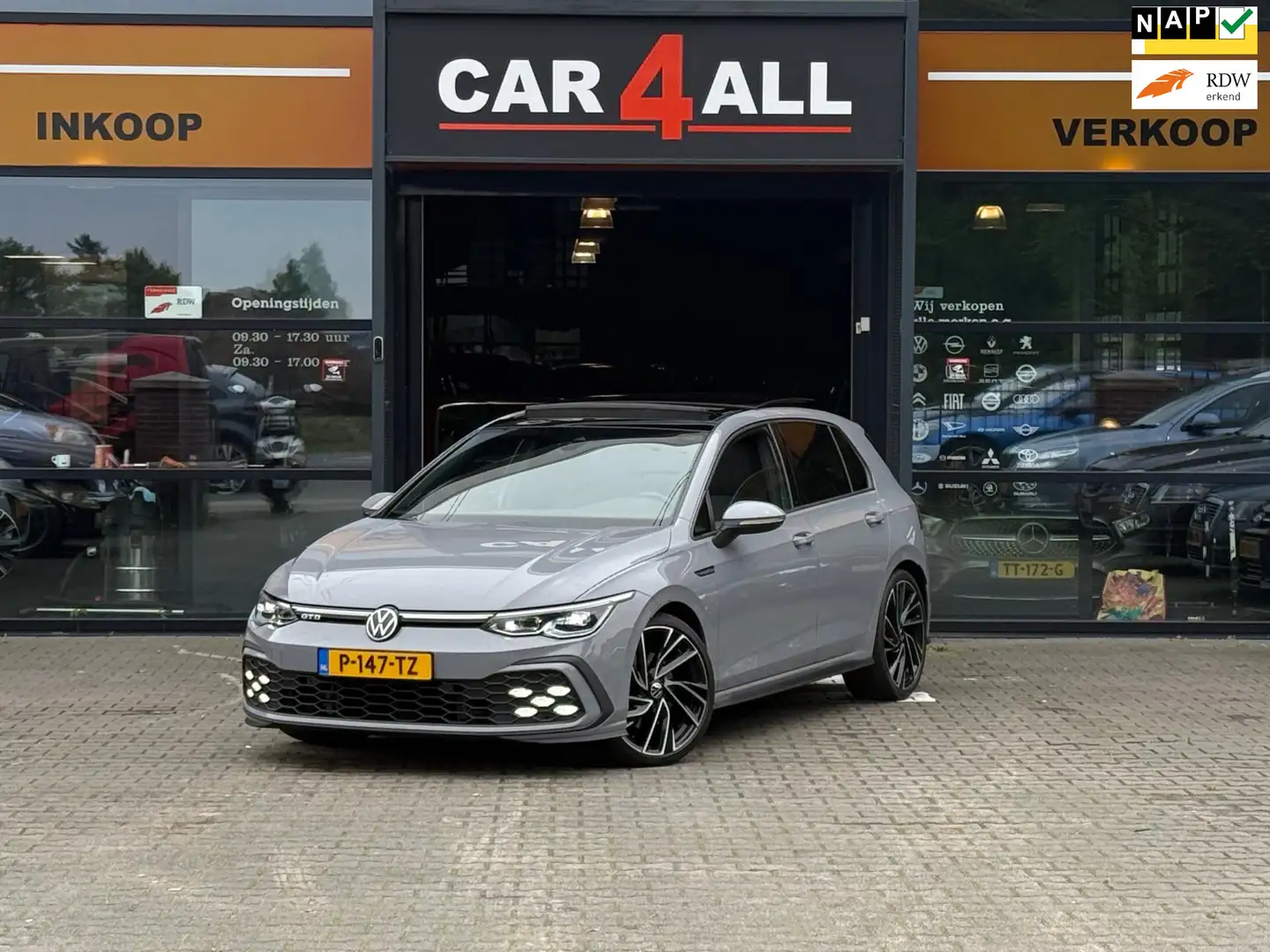 Volkswagen Golf GTD 2.0 TDI PANO/IQLIGHT/CAMERA/DAB+/ACC/VOL OPTIE Grijs - 1