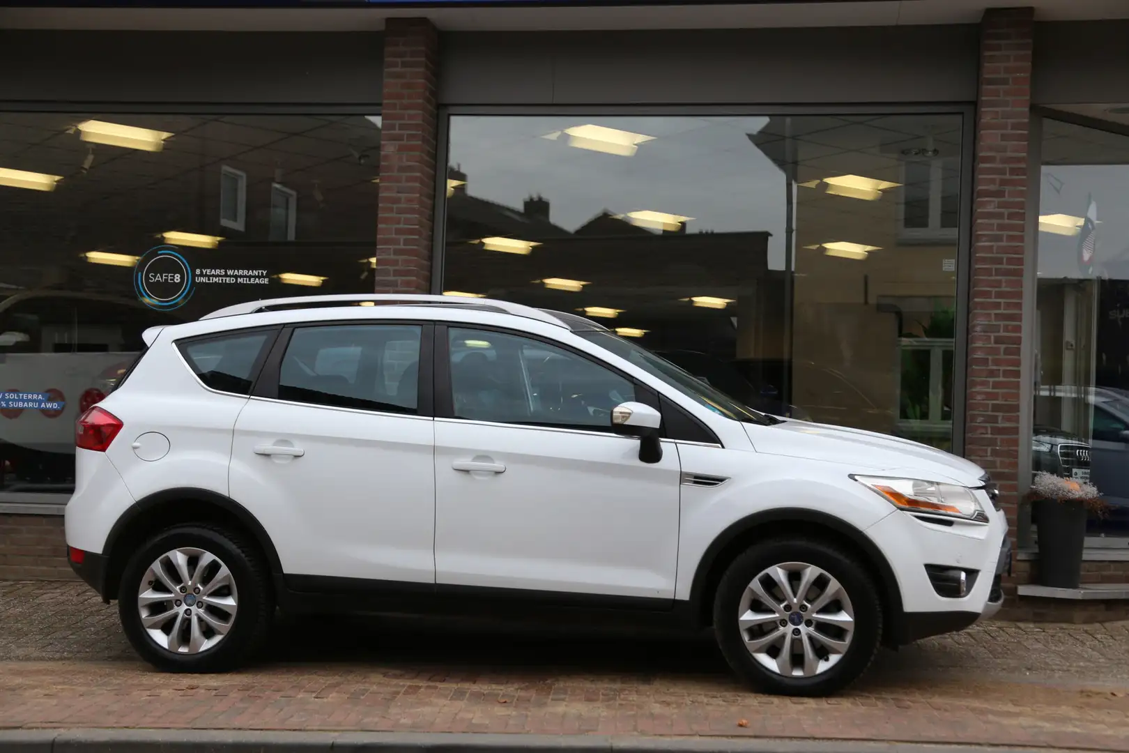 Ford Kuga 2.5 20V Turbo Titanium Automaat Panorama Bianco - 2