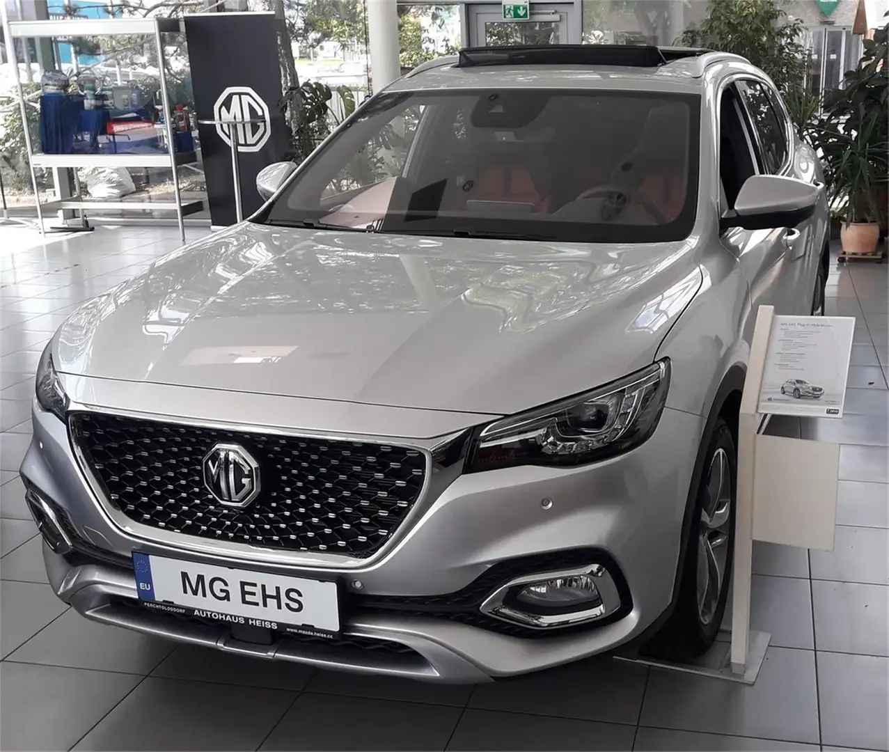 MG EHS 1,5T GDI PHEV Luxury Argent - 1