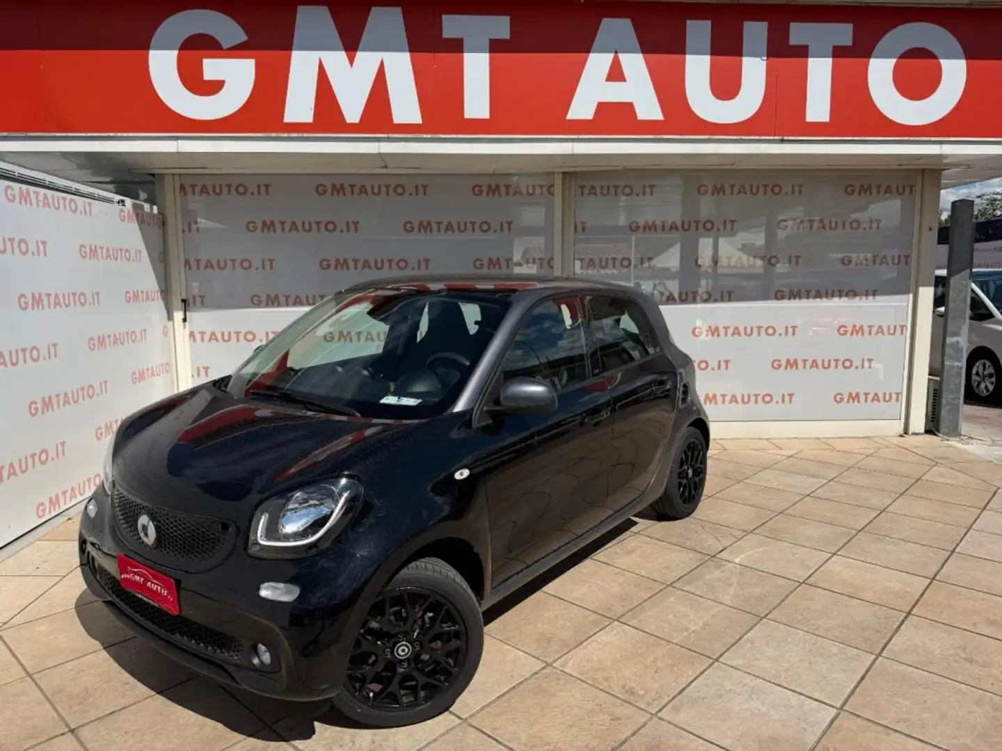 smart forFour 0.9 90CV PRIME NAVI LED PANORAMA CERCHI 16" Grijs - 1