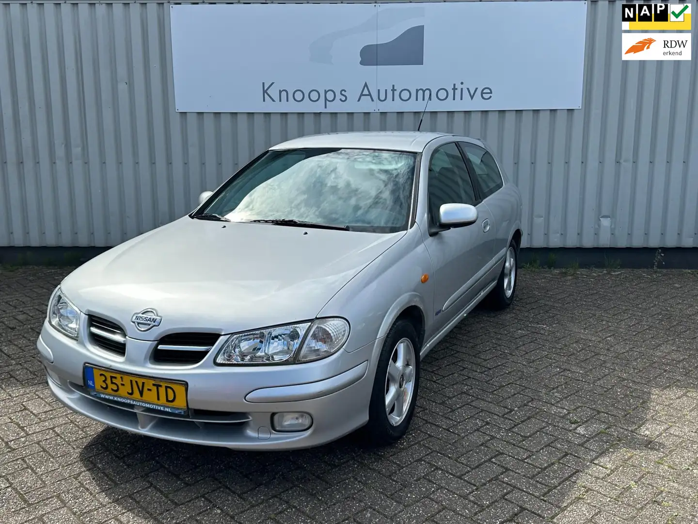 Nissan Almera 1.8 Luxury Airco, Apk 09/25 Gris - 1