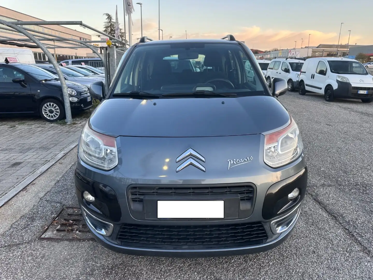 Citroen C3 Picasso 1.6 HDi 90 CV Grigio - 2
