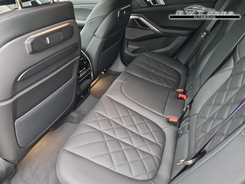 BMW X6 M60 i xDrive M60i DrivAssPro+Innovation+Wärme+P... — photo 9