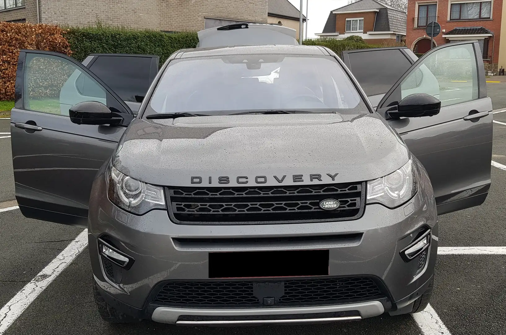 Land Rover Discovery Sport Discovery Sport TD4 Aut. HSE Gris - 1