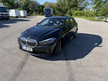 118i Aut. M Sport F40 / Service Neu / Vollausstatt