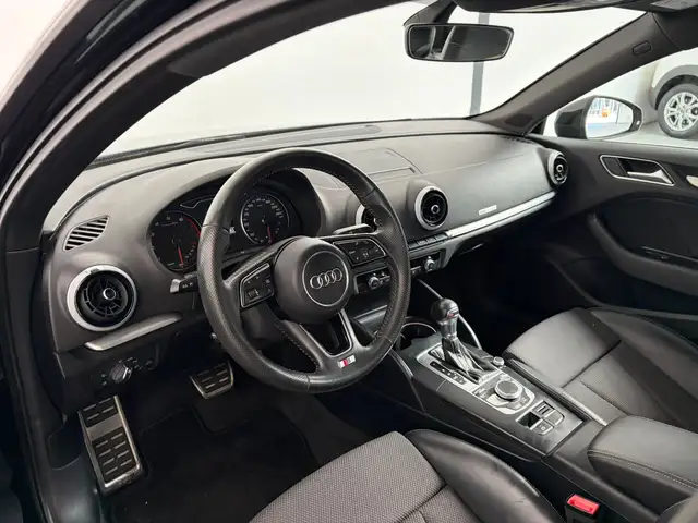 Audi A3 view 6
