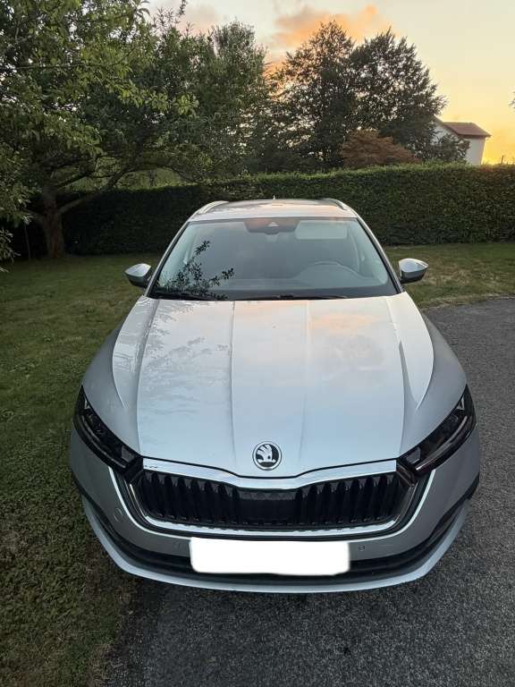Skoda Octavia 2.0TDI Ambition Plus DSG 110kW - foto 1
