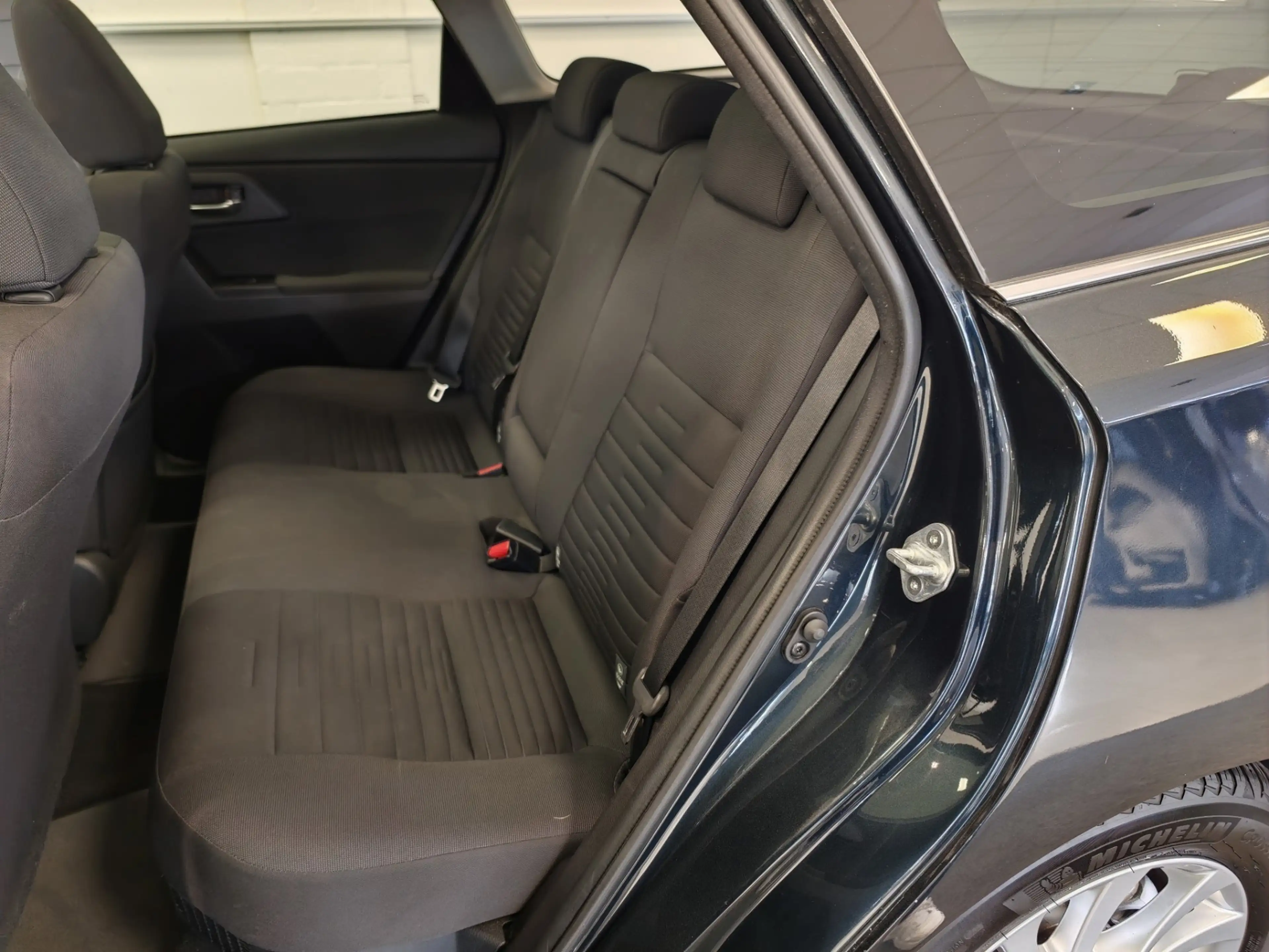 Toyota Auris Touring Sports 1.8 Hybrid Trend Navi Camera Panorm — photo 10
