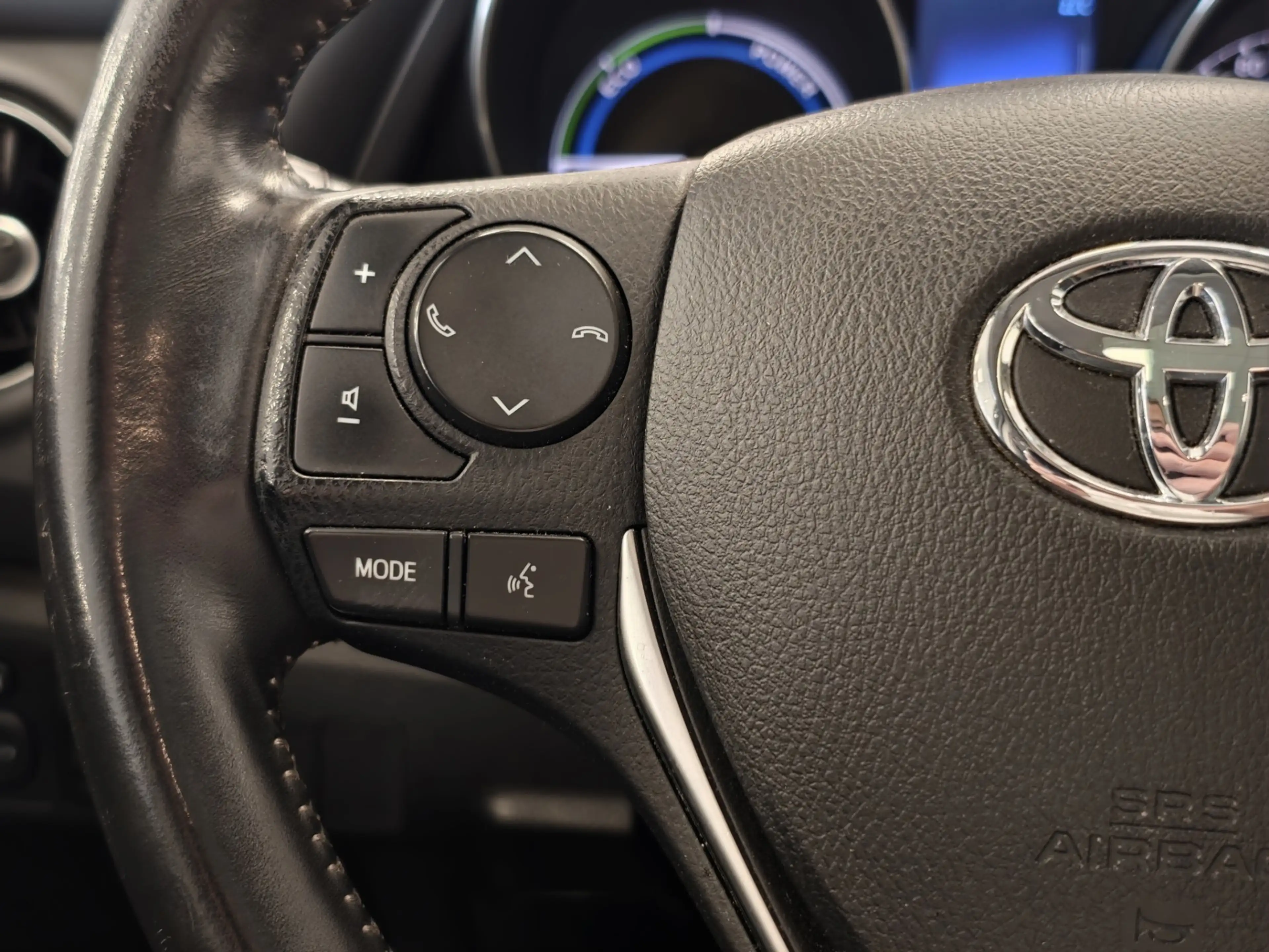Toyota Auris Touring Sports 1.8 Hybrid Trend Navi Camera Panorm — photo 13