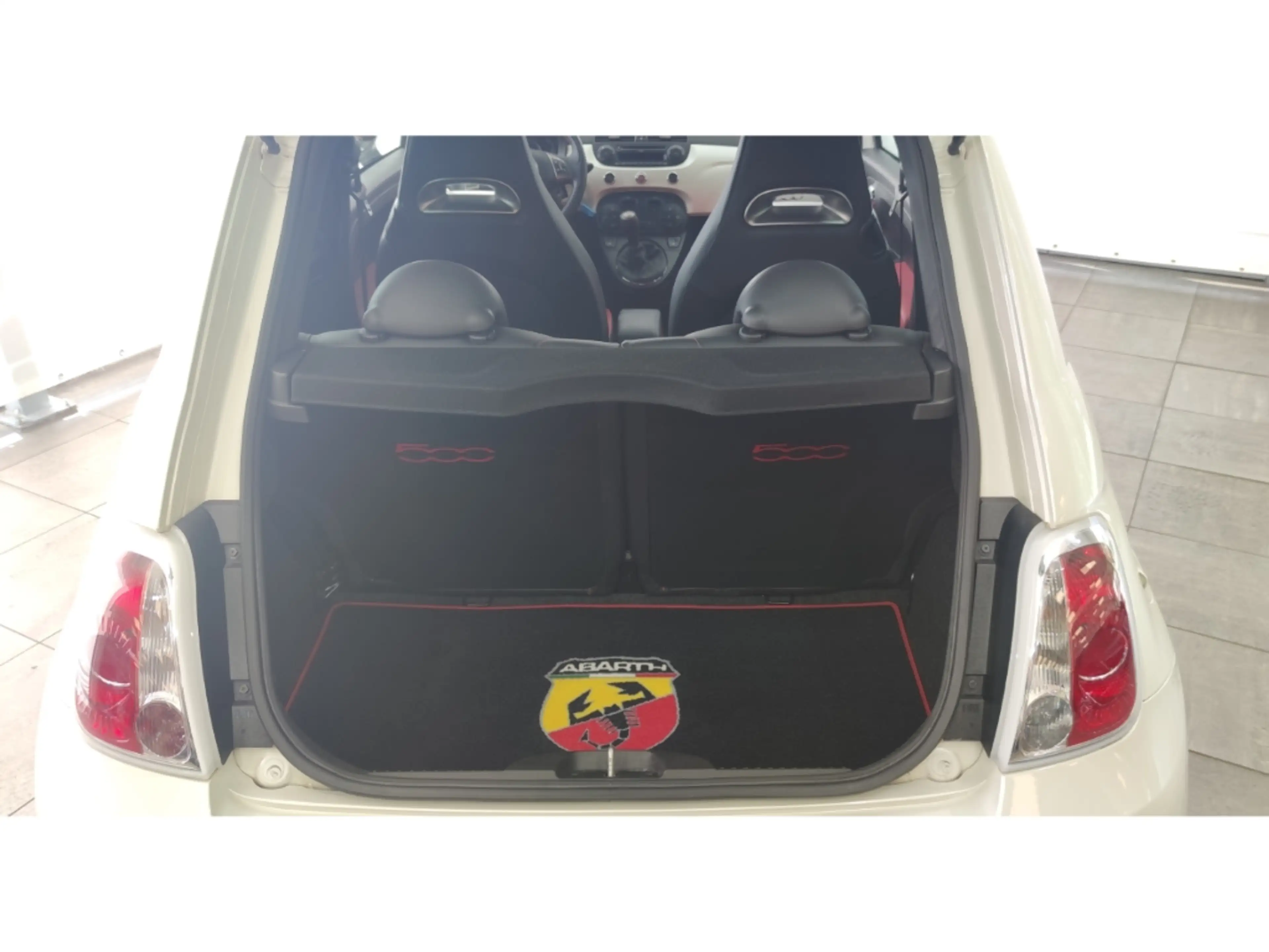 Abarth 500 Abarth Leder Navi Schiebedach  1.Hand Xenon Blueto — photo 7
