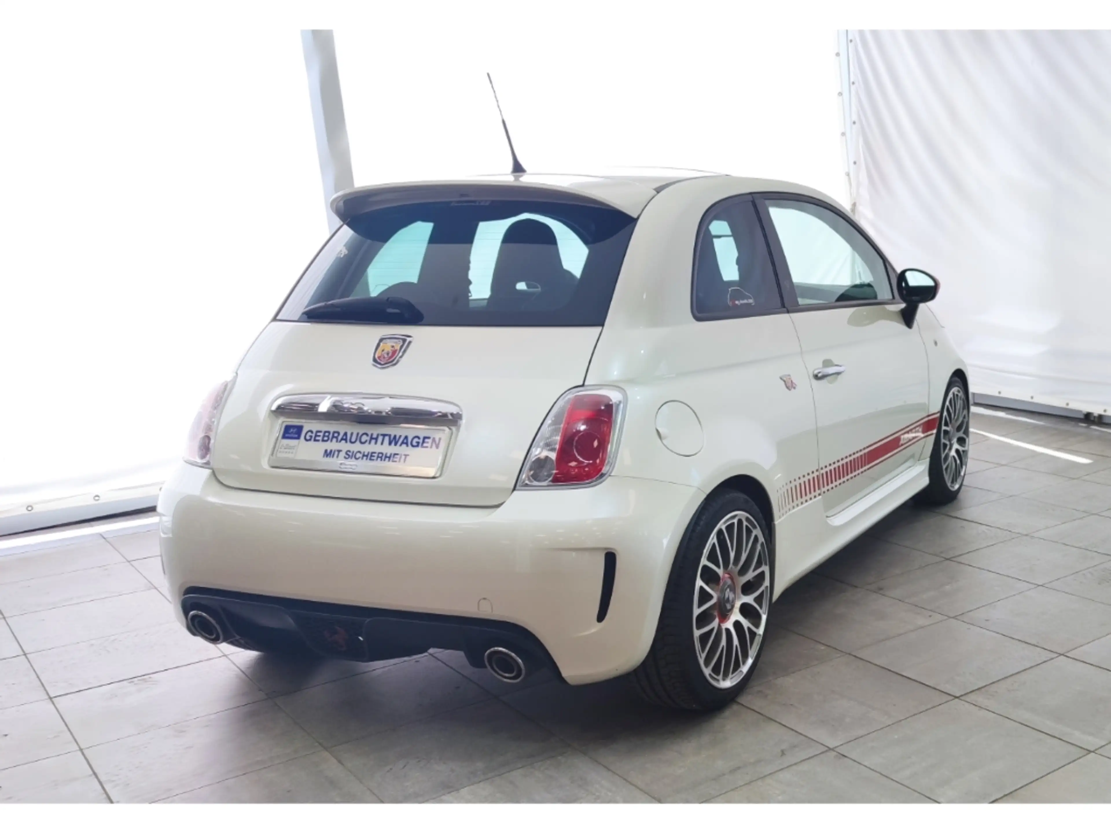 Abarth 500 Abarth Leder Navi Schiebedach  1.Hand Xenon Blueto — photo 5