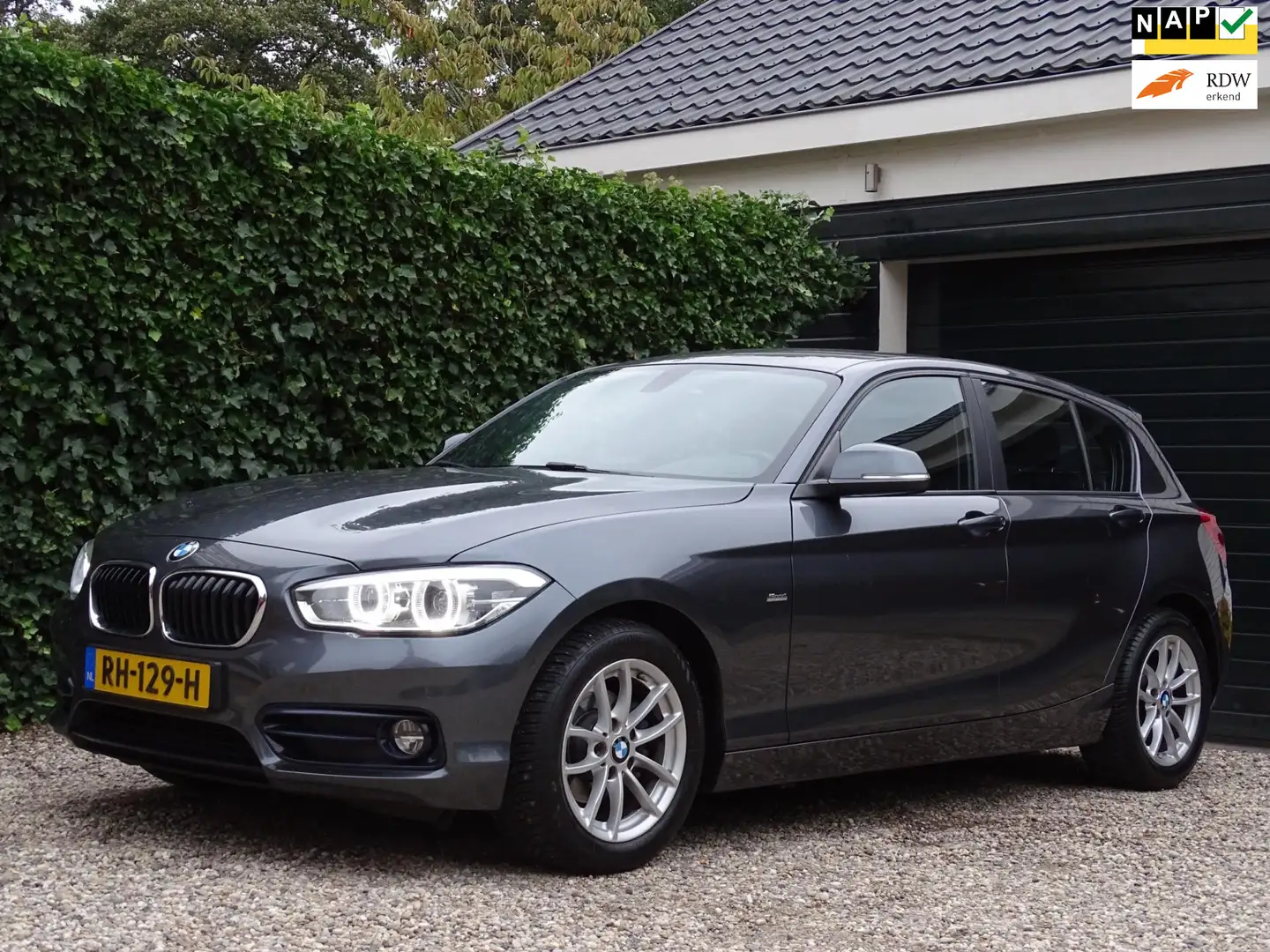 BMW 118 1-serie 118i Corporate Lease Executive Sport | Aut Grijs - 1