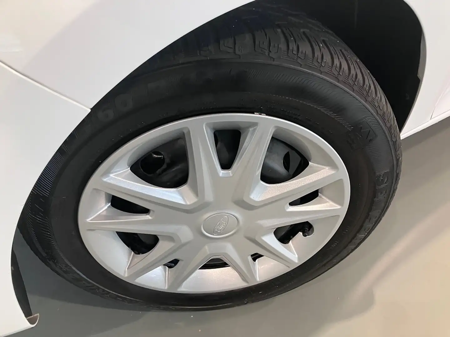 Ford Fiesta 1.0 EcoBoost Cool&Connect - PDC/ Sitzh./ Freispr. Blanc - 2