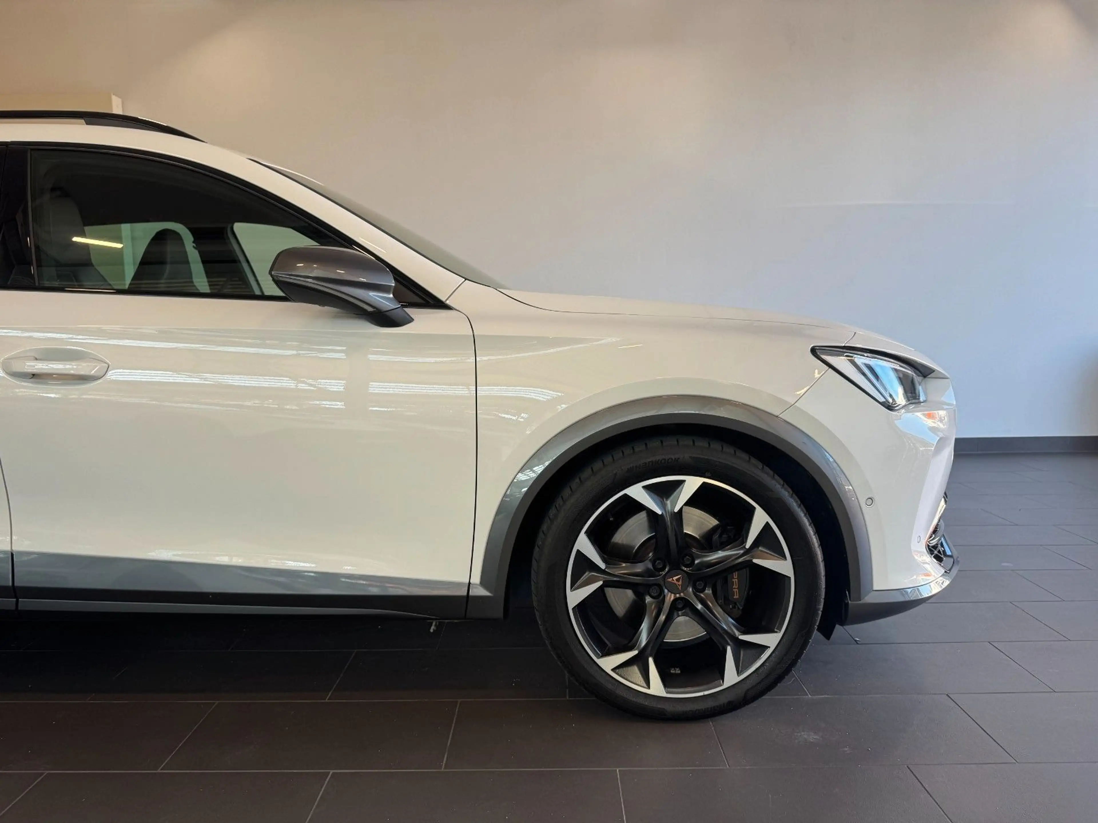 CUPRA Formentor VZ 4Drive ACC/AHK/BEATS/MEMORY/KEYLESS — photo 9