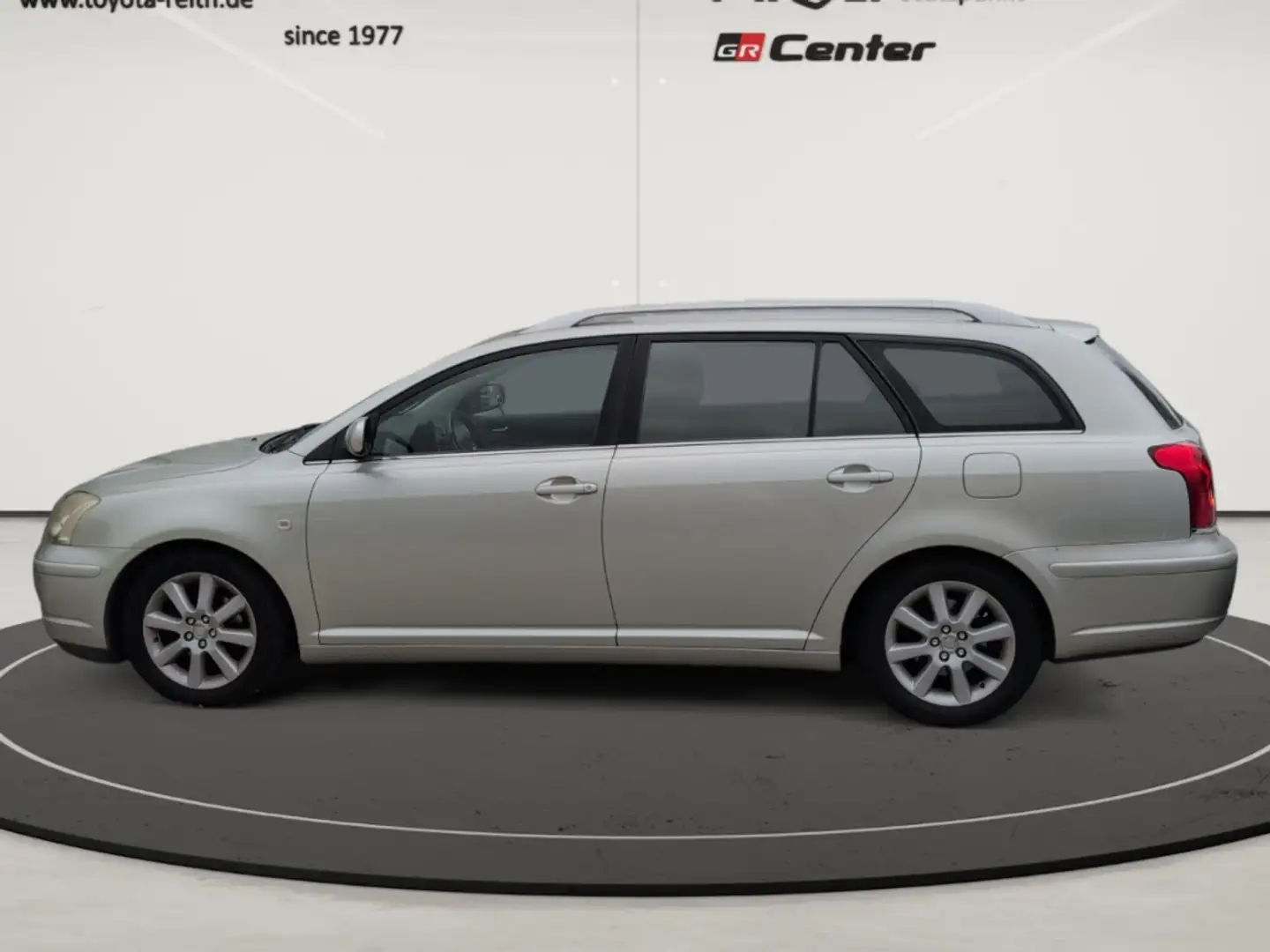 Toyota Avensis Kombi 1.8 Sol VVT-i Club 1.5 Dual-VVT-iE Silber - 2