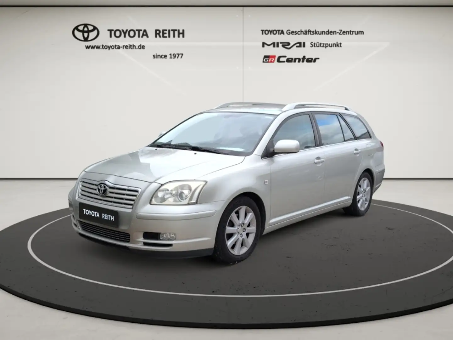 Toyota Avensis Kombi 1.8 Sol VVT-i Club 1.5 Dual-VVT-iE Silber - 1