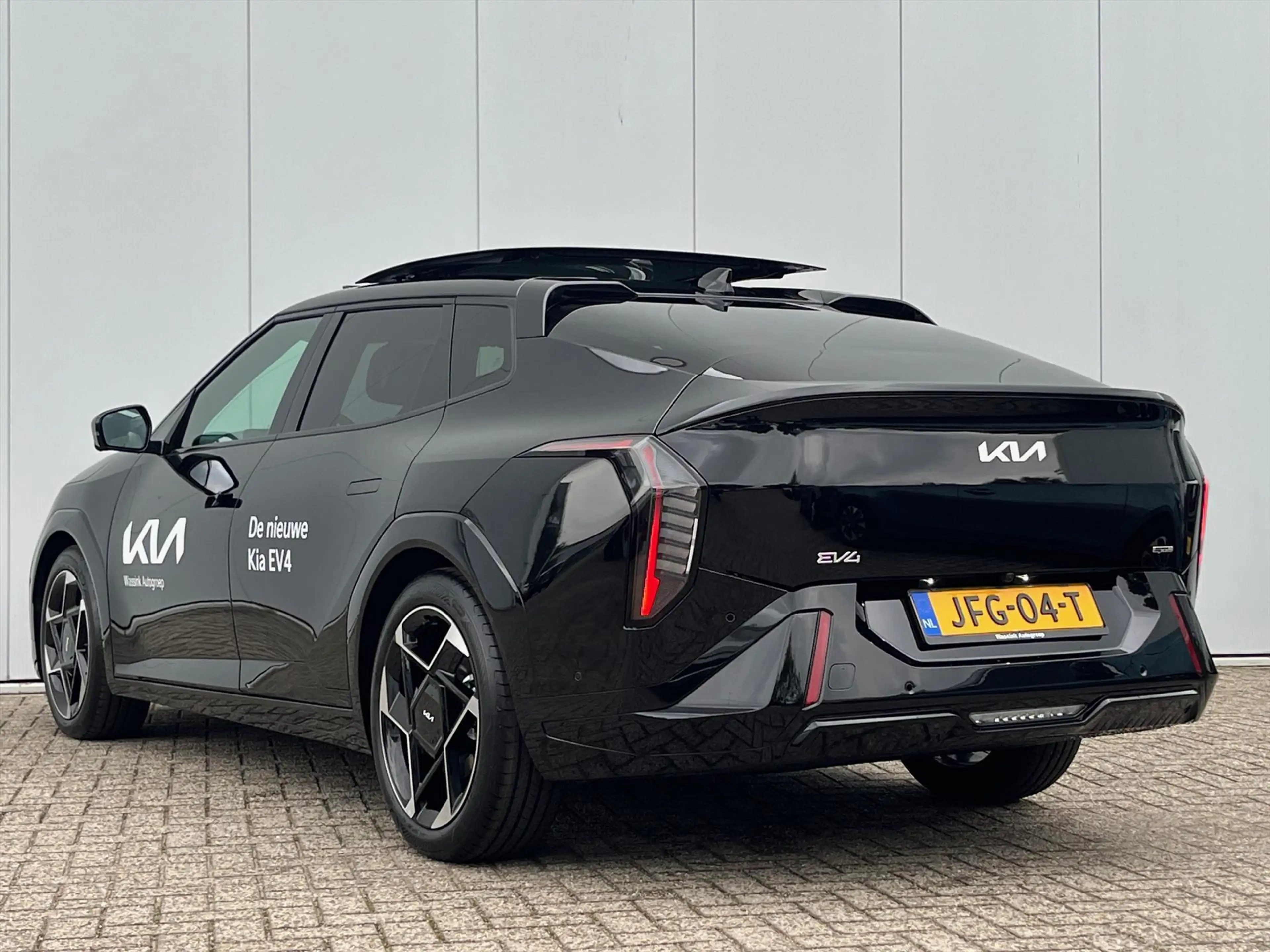 Kia EV4 Fastback 81,4 kWh 204PK GT-PlusLine | Harman Kardo — photo 7