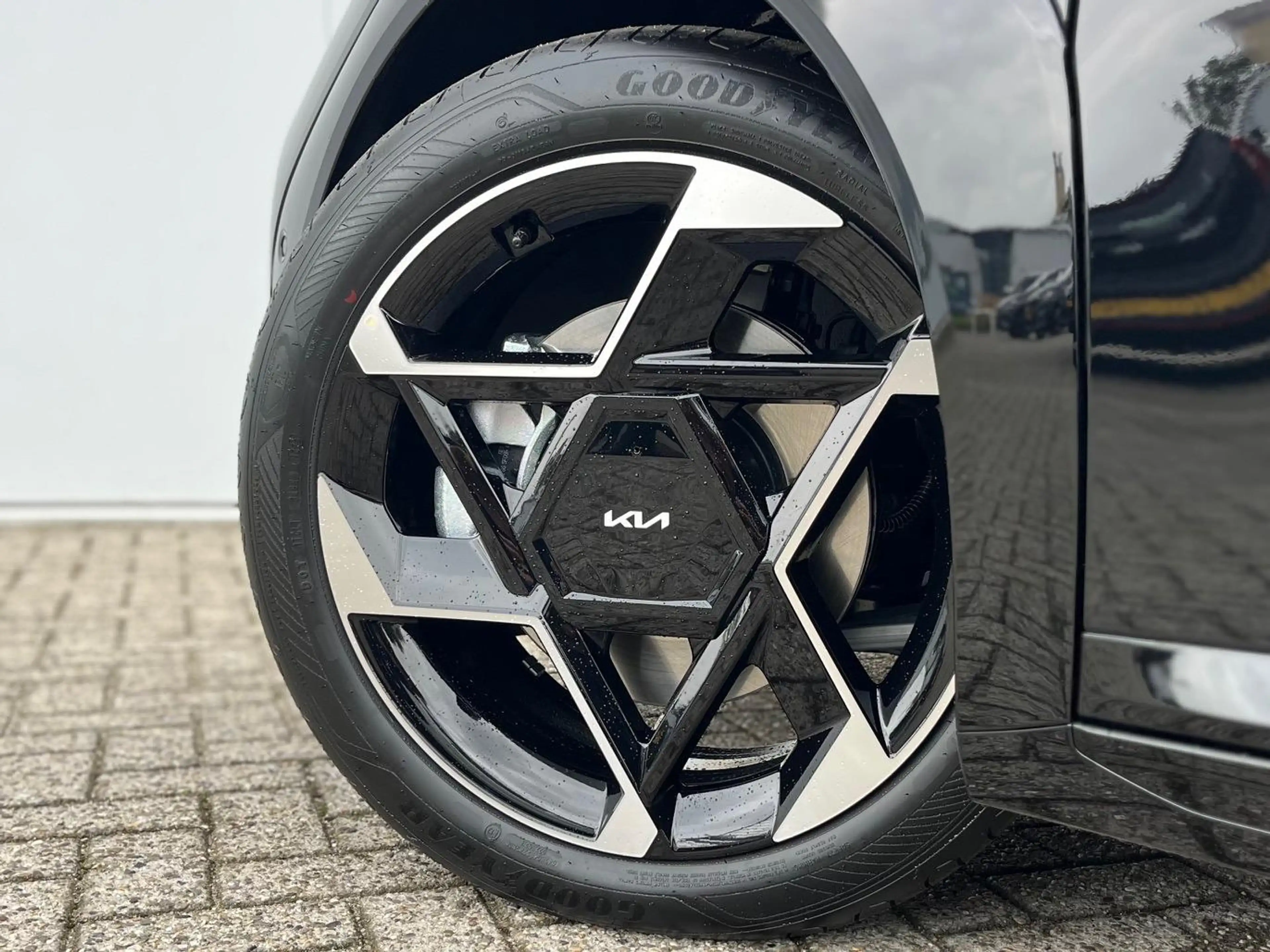 Kia EV4 Fastback 81,4 kWh 204PK GT-PlusLine | Harman Kardo — photo 8