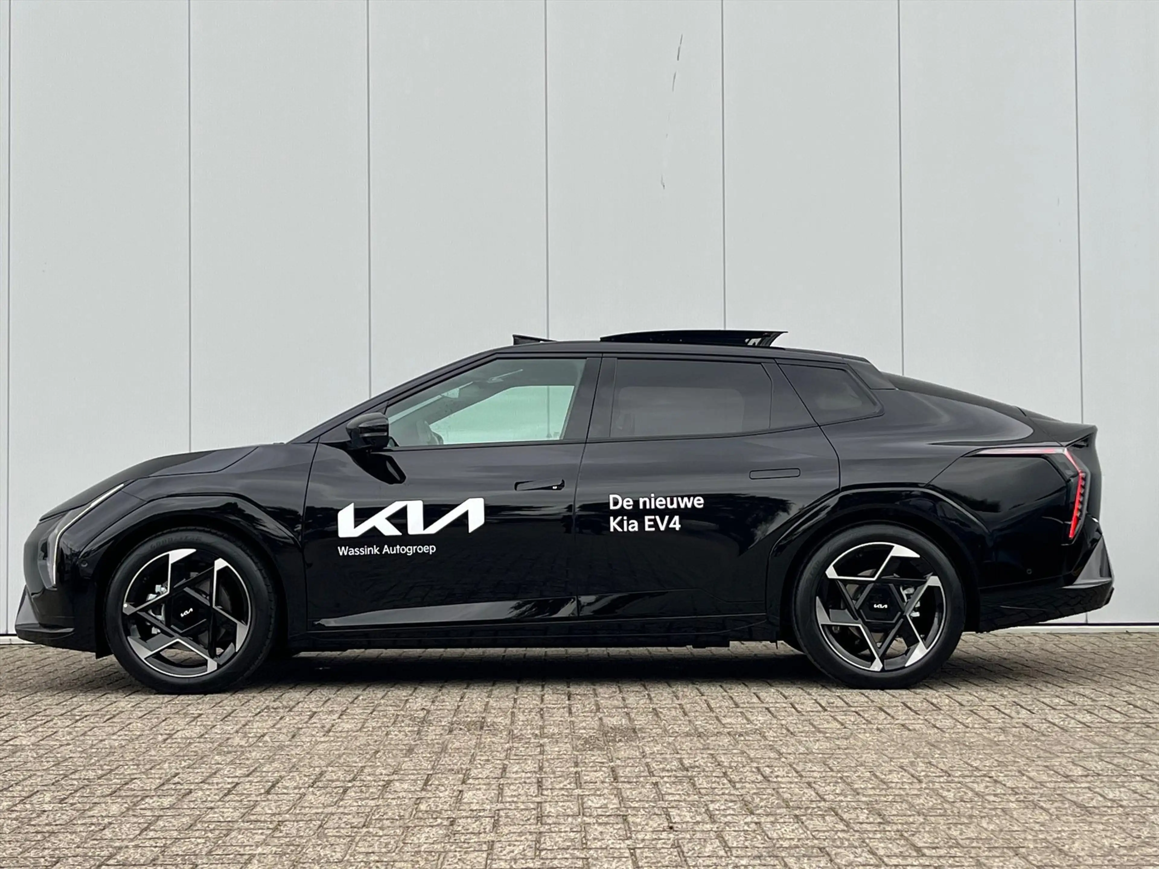 Kia EV4 Fastback 81,4 kWh 204PK GT-PlusLine | Harman Kardo — photo 9