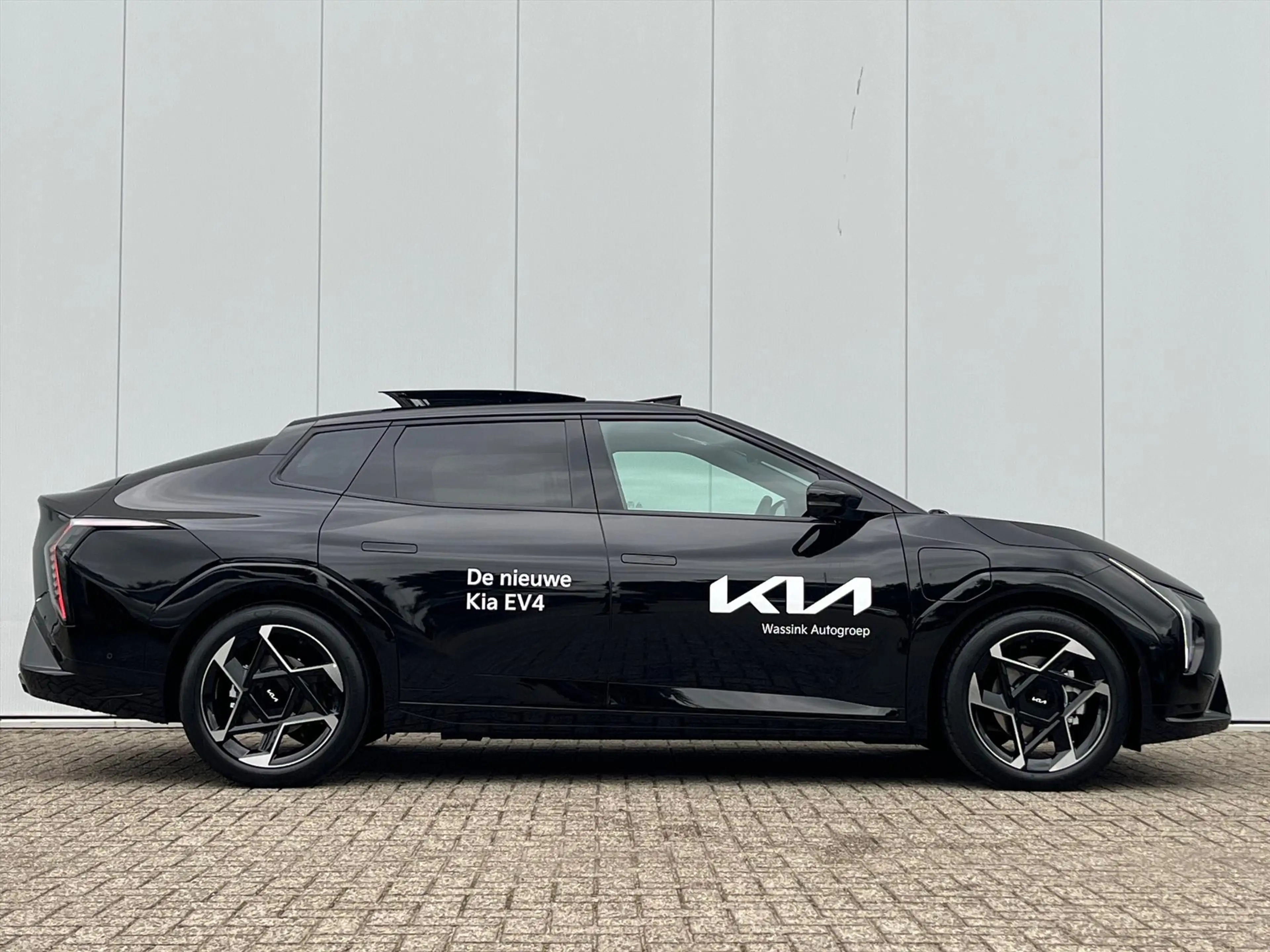 Kia EV4 Fastback 81,4 kWh 204PK GT-PlusLine | Harman Kardo — photo 4