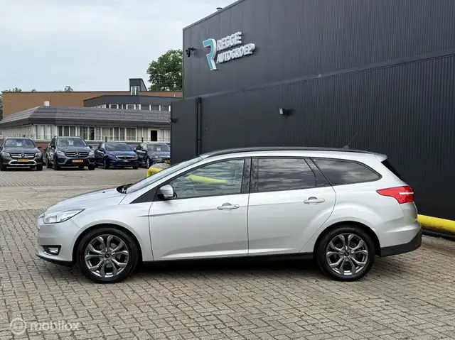 Ford Focus view 7