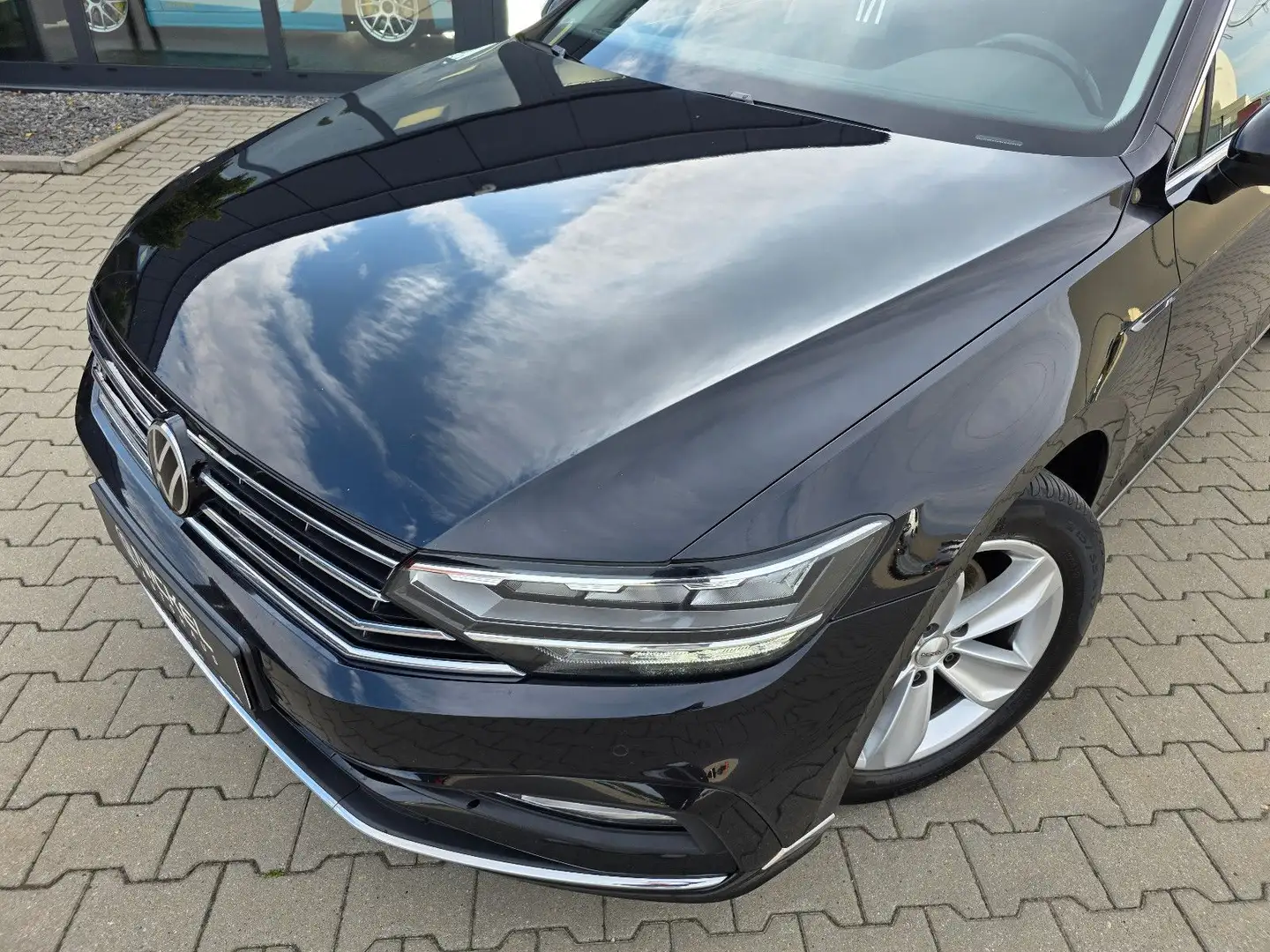 Volkswagen Passat Variant Passat Var. R Line 4Motion*Led*Kamera*Top* Noir - 2
