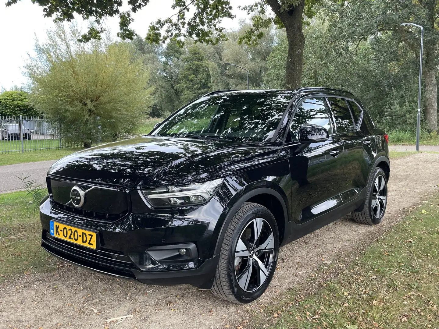 Volvo XC40 Recharge P8 AWD R-Design | Cruise control adaptief Schwarz - 2