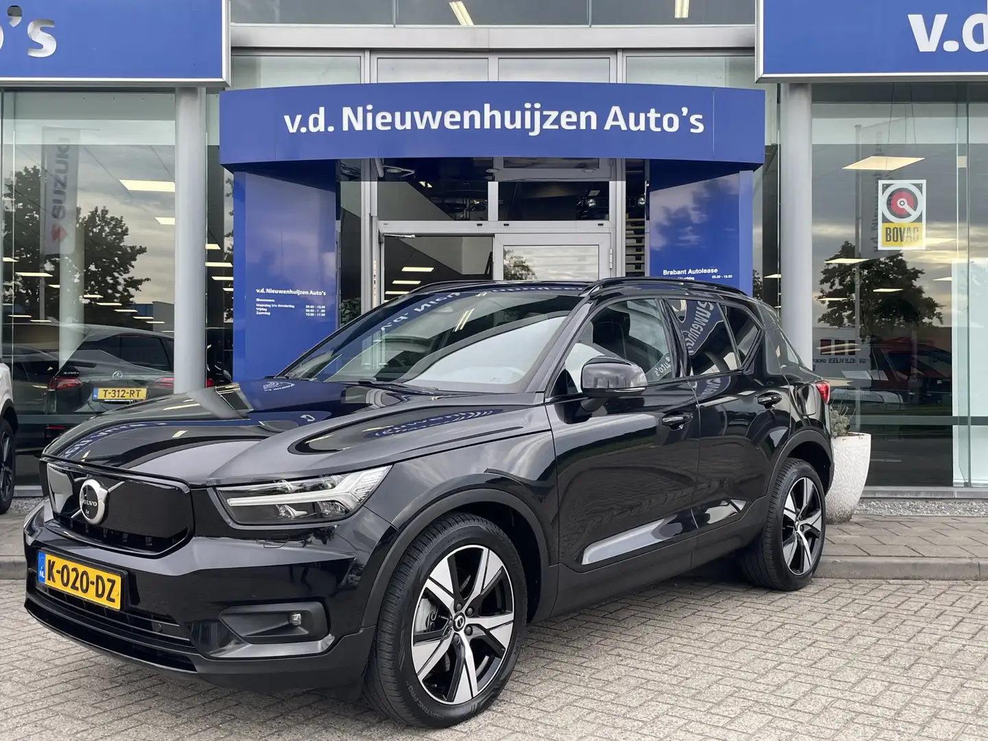 Volvo XC40 Recharge P8 AWD R-Design | Cruise control adaptief Schwarz - 1