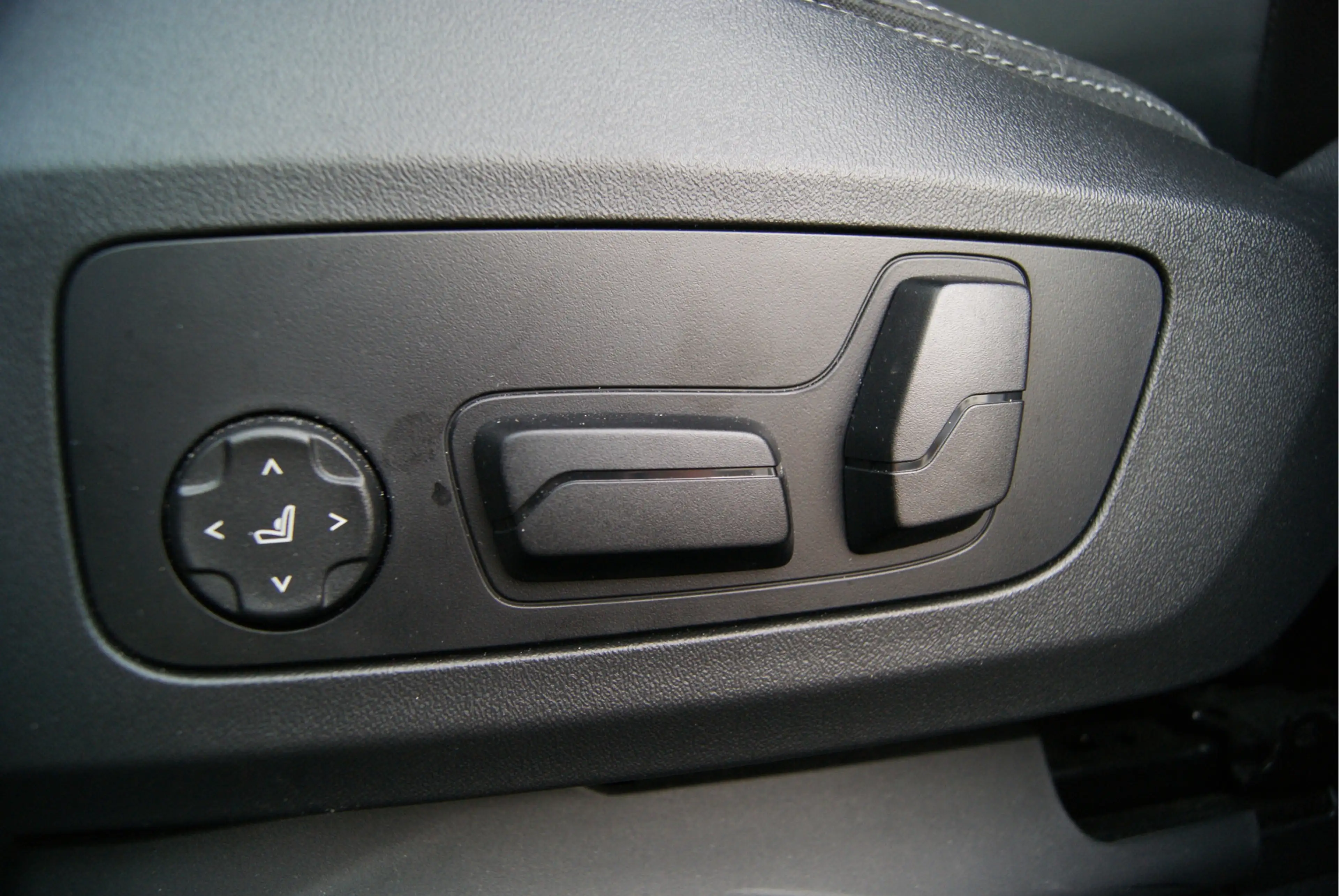BMW iX1 eDrive20 67 kWh 204PK X-Line Panoramadak/Leer/Harm — photo 12