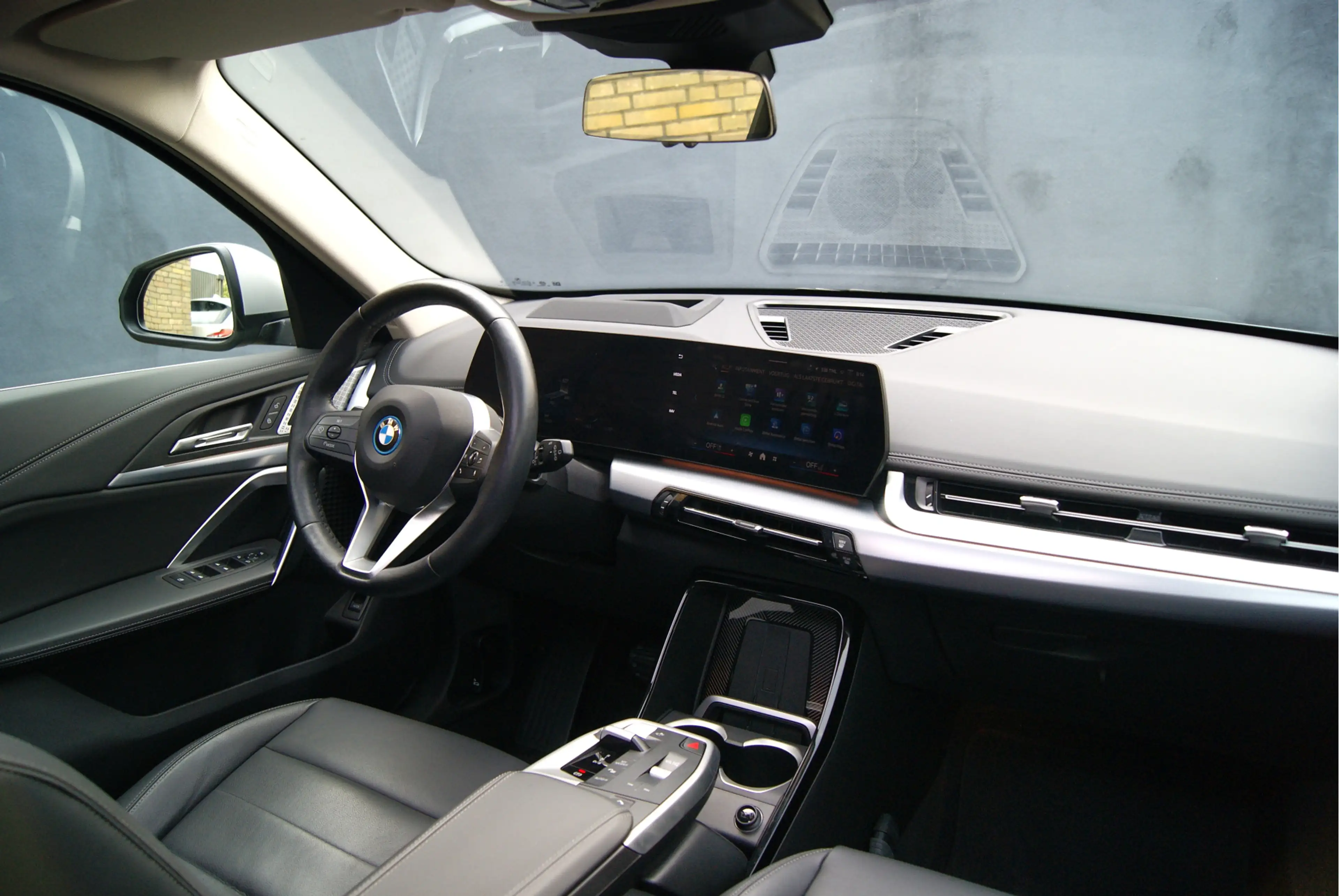BMW iX1 eDrive20 67 kWh 204PK X-Line Panoramadak/Leer/Harm — photo 6