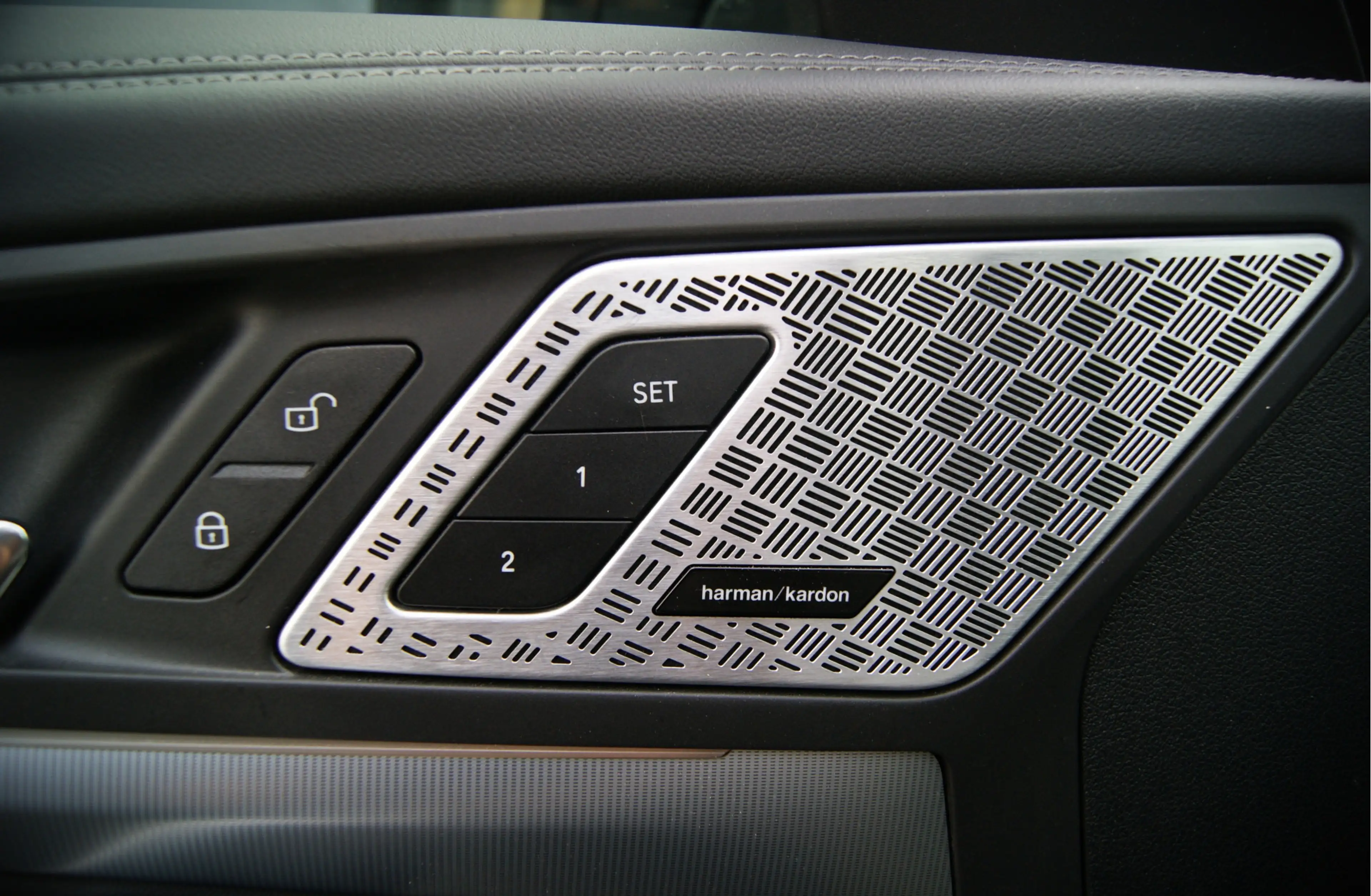BMW iX1 eDrive20 67 kWh 204PK X-Line Panoramadak/Leer/Harm — photo 10