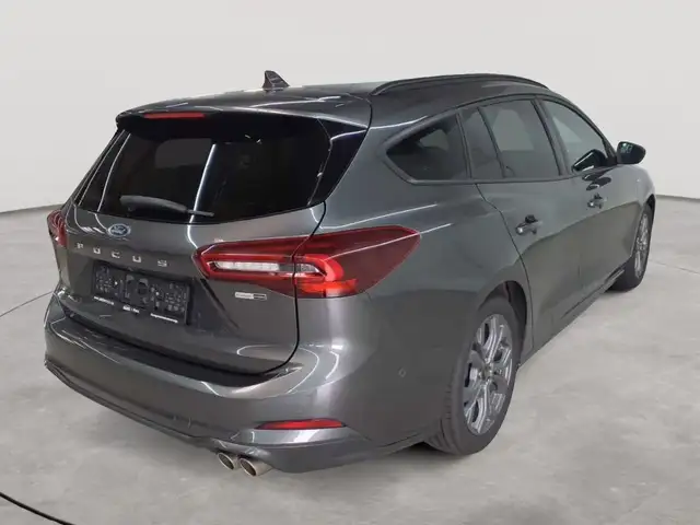 Ford Focus view 4