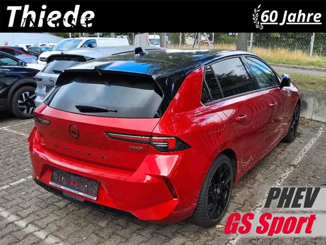 Opel Astra main image