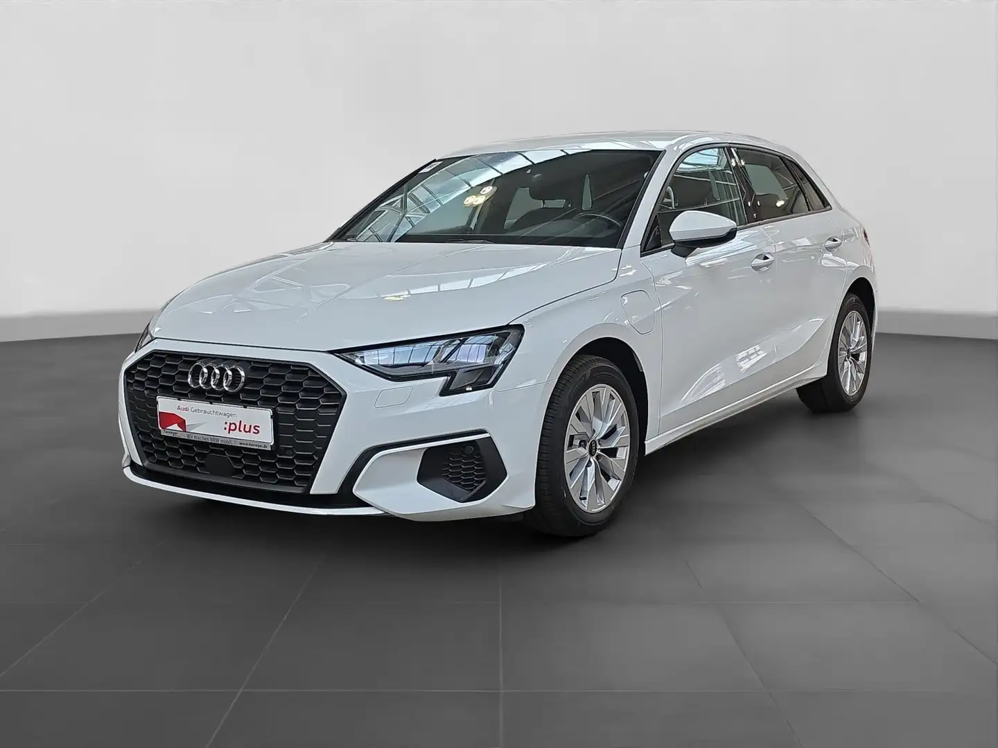 Audi A3 40 TFSI e SITZHZG LM16 DAB Weiß - 2