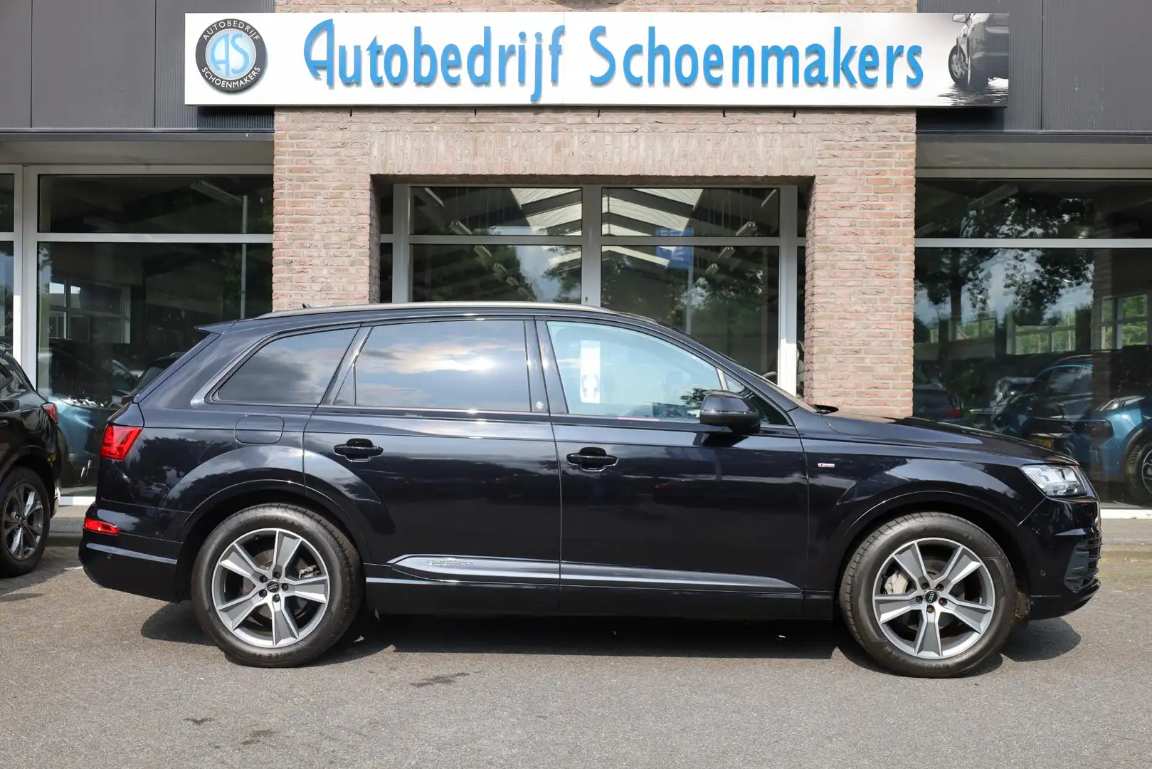 Audi Q7 50 TDI quattro Pro Line S AIR-SUSPENSION PANO STOE Zwart - 2