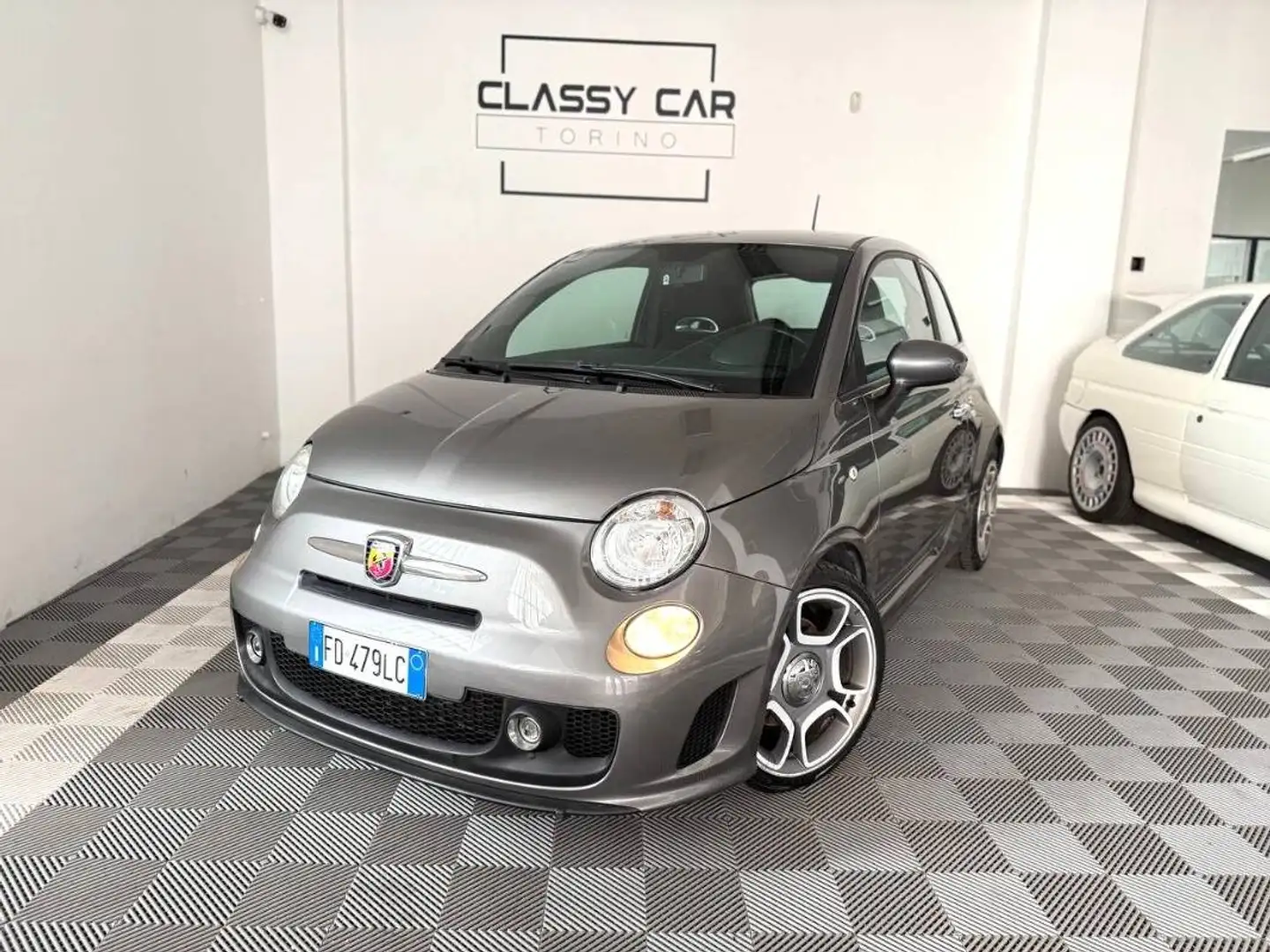 Abarth 595 595 1.4 16v t-jet 140cv Gris - 2