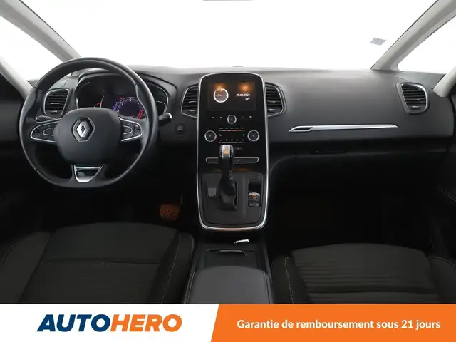 Renault Scenic view 12