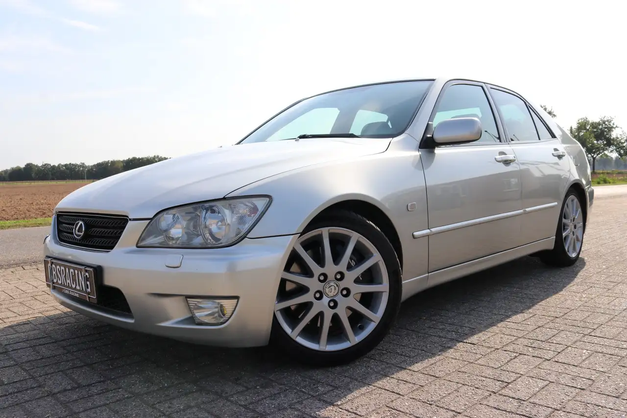 Lexus IS 300