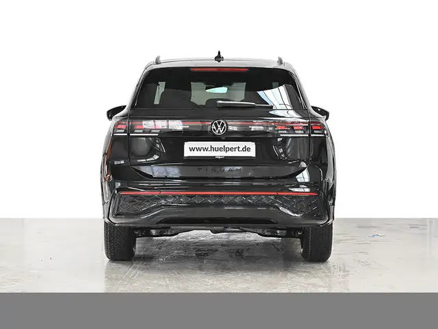 Volkswagen Tiguan view 4