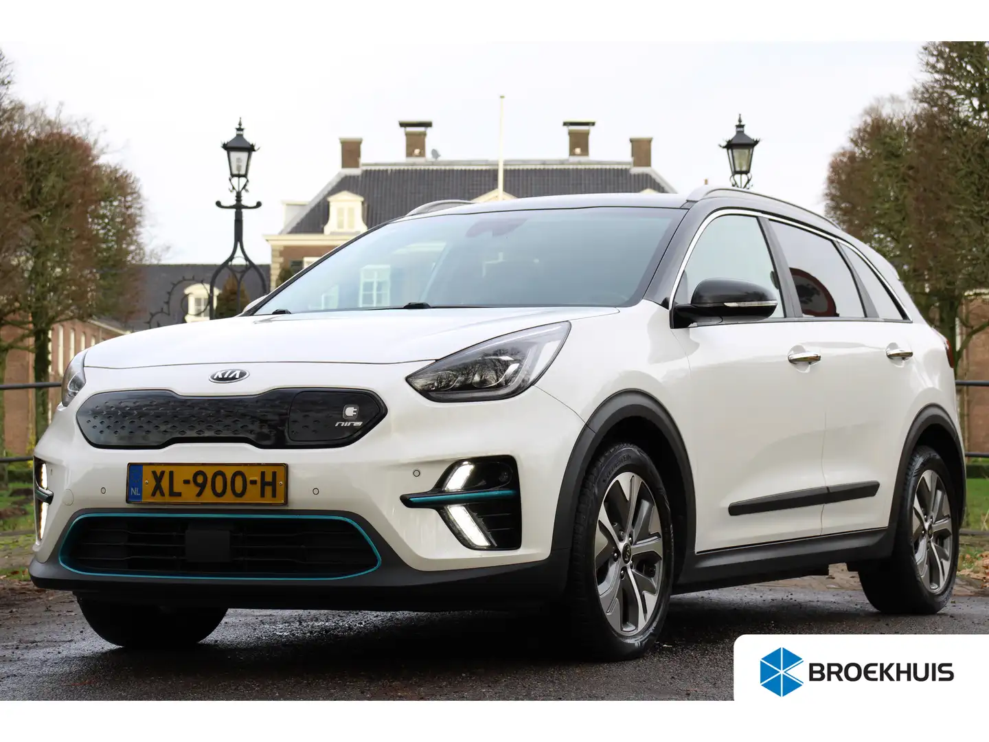 Kia e-Niro ExecutiveLine 64 kWh | NL-AUTO! | CAMERA | STOELVE Blanc - 1