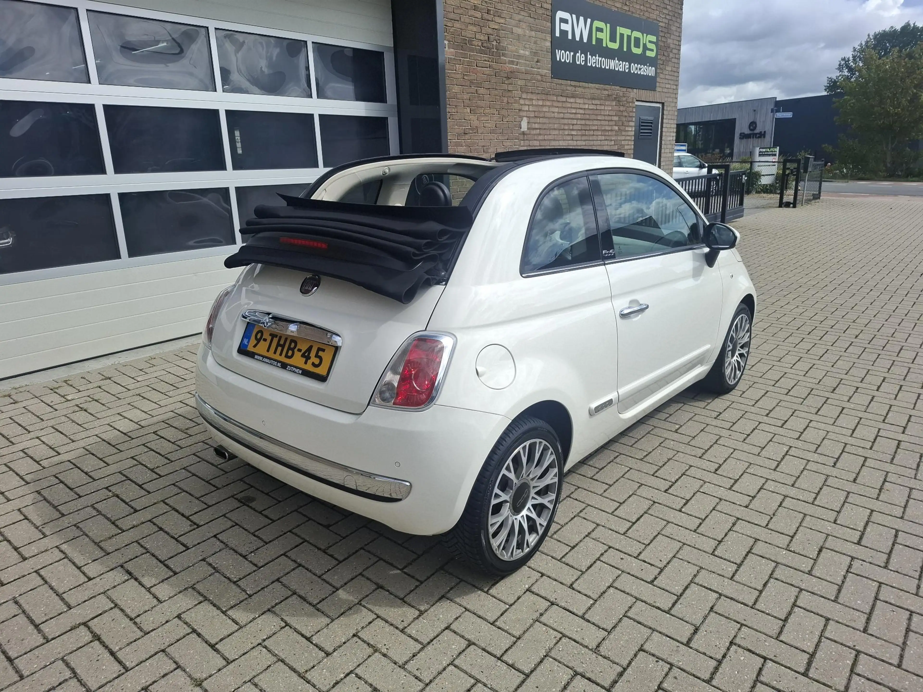 Fiat 500C 0.9 TwinAir Lounge — photo 16