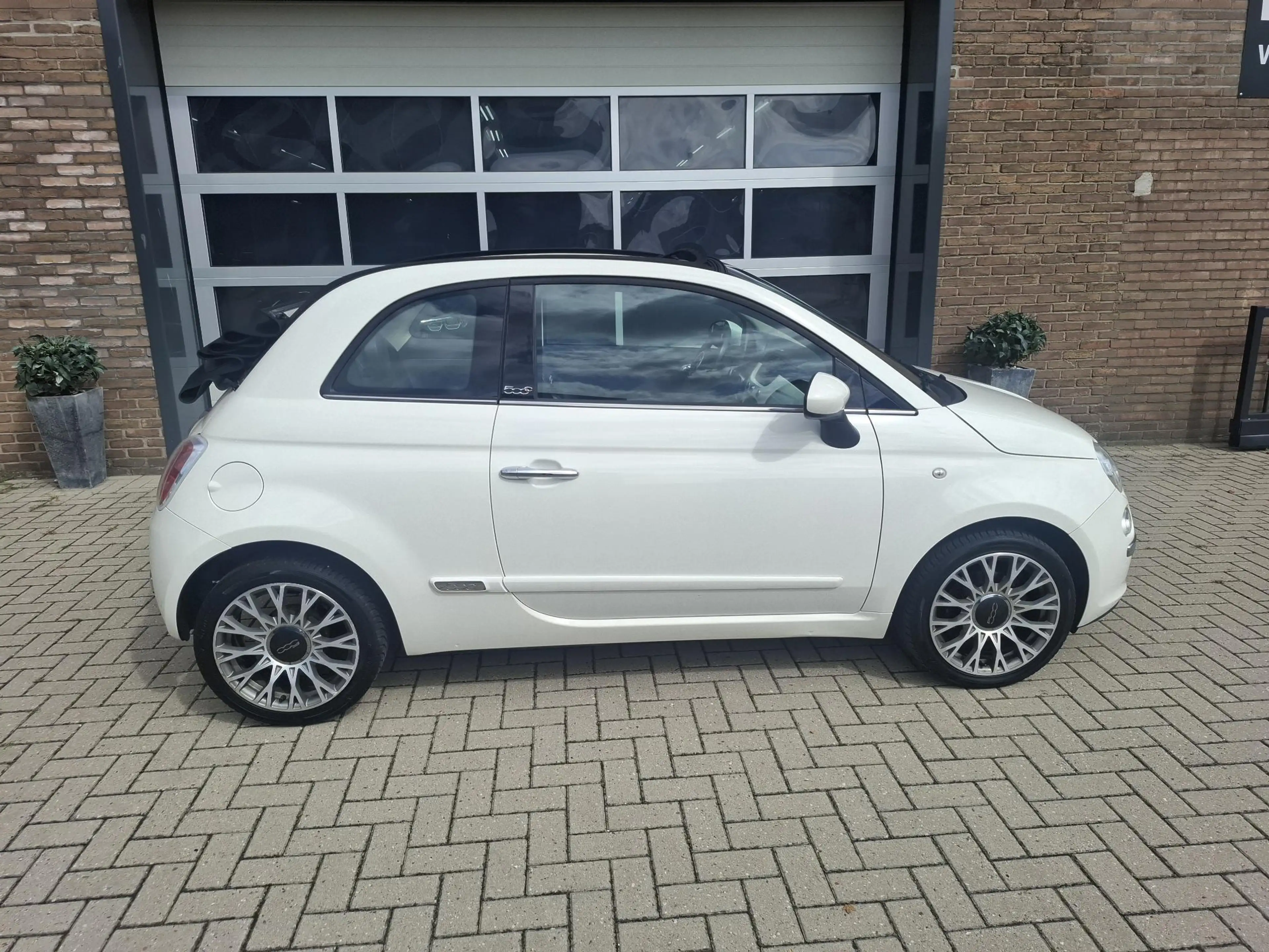 Fiat 500C 0.9 TwinAir Lounge — photo 2